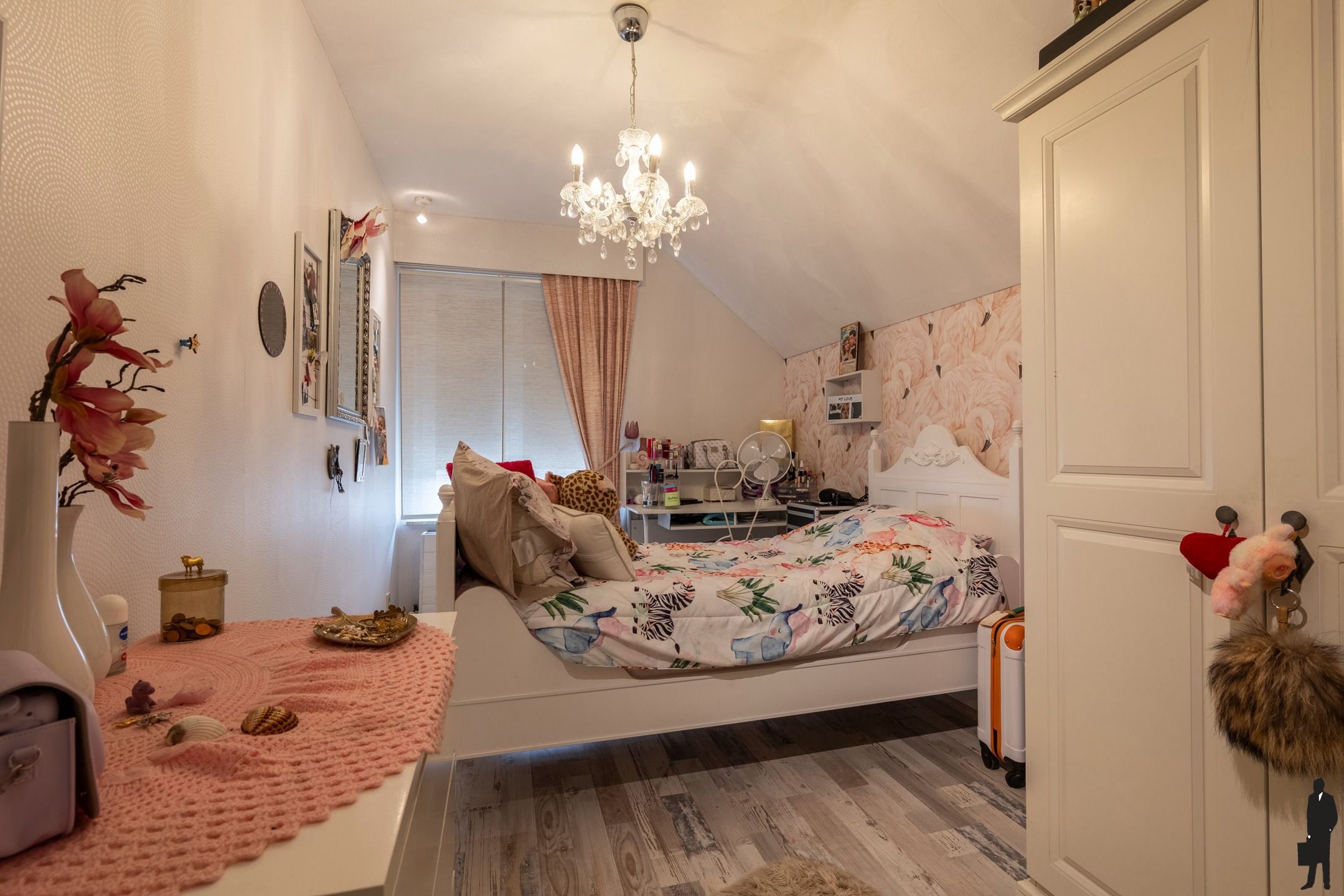 Deels gerenoveerde gezinswoning met 4 slaapkamers op 840m² foto 18