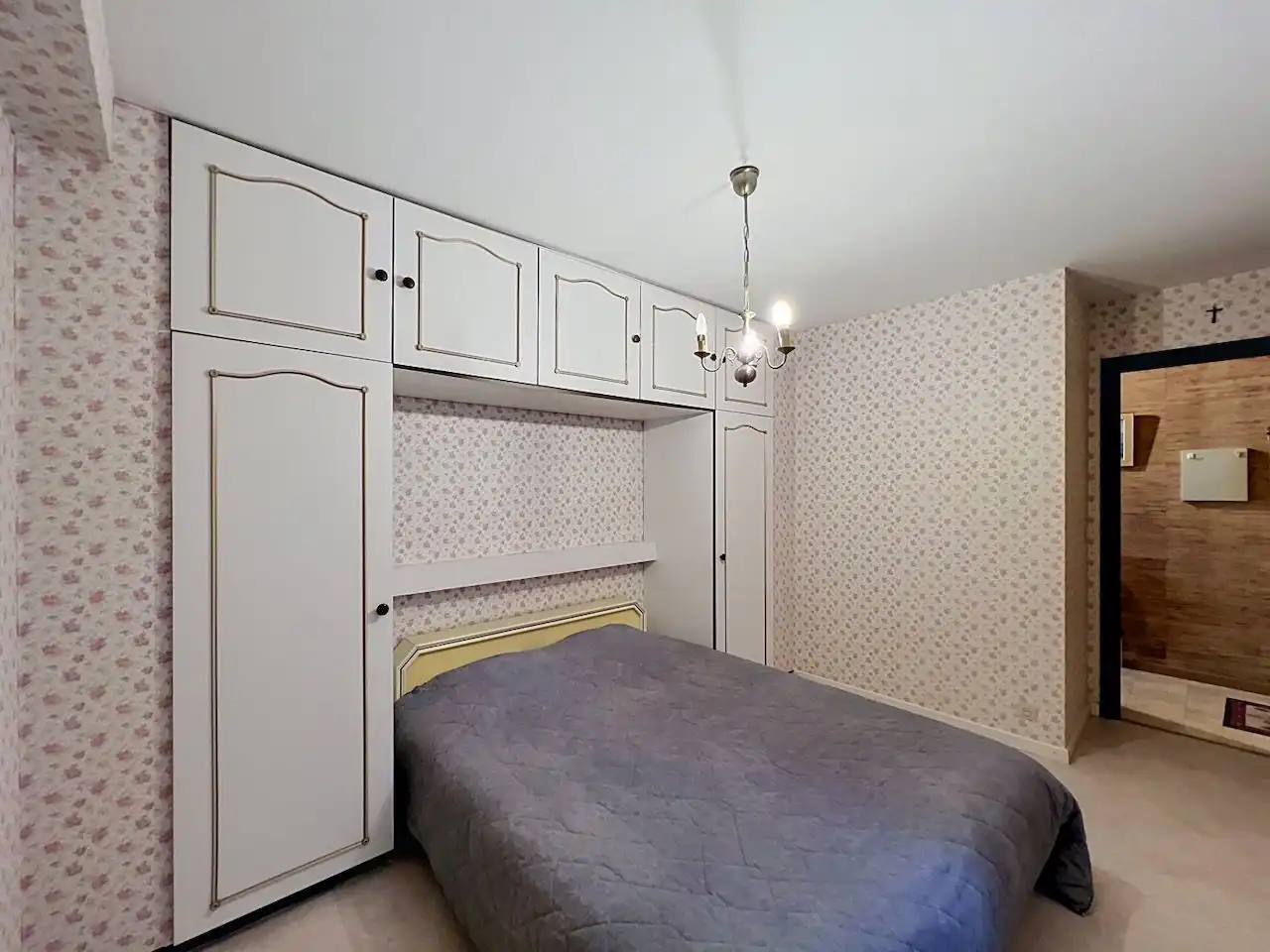 Perfect onderhouden appartement met zuidgericht terras in de O.L.Vrouwstraat ter hoogte van het Heldenplein foto 16