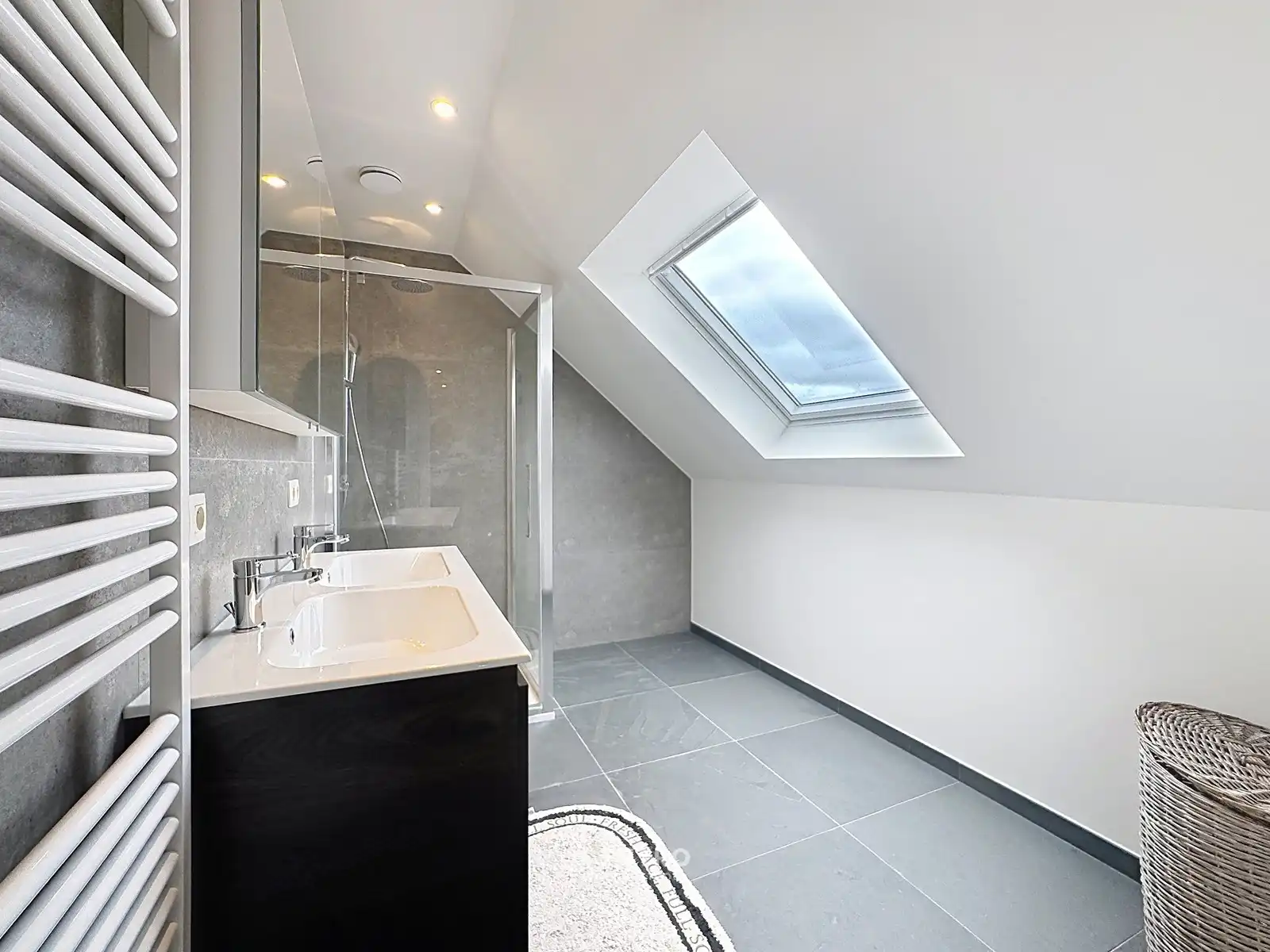 Nieuwbouwwoning met 4 slpks, 2 badks en een FANTASTISCH Polderzicht! foto 14