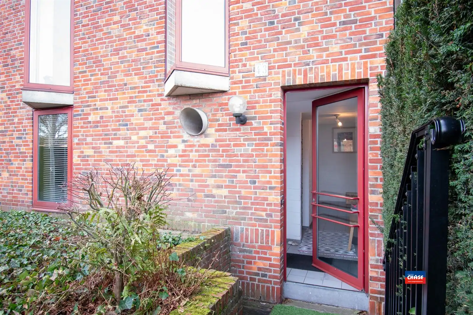 Woning met 5 slaapkamers en zonnige tuin foto 26