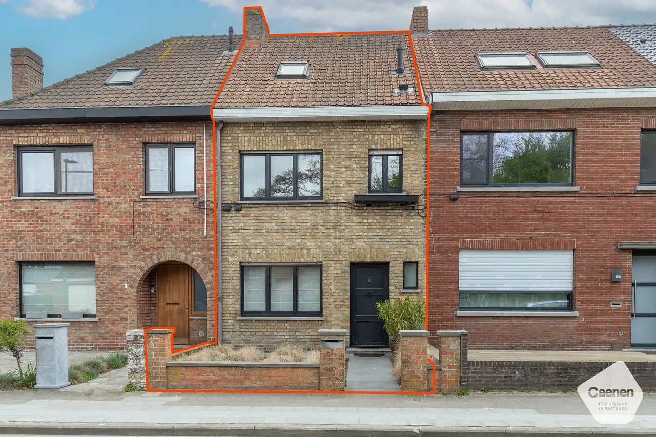 Energiezuinige woning op centrale ligging in Sint-Michiels met 3 slaapkamers en zonnige tuin! foto 3