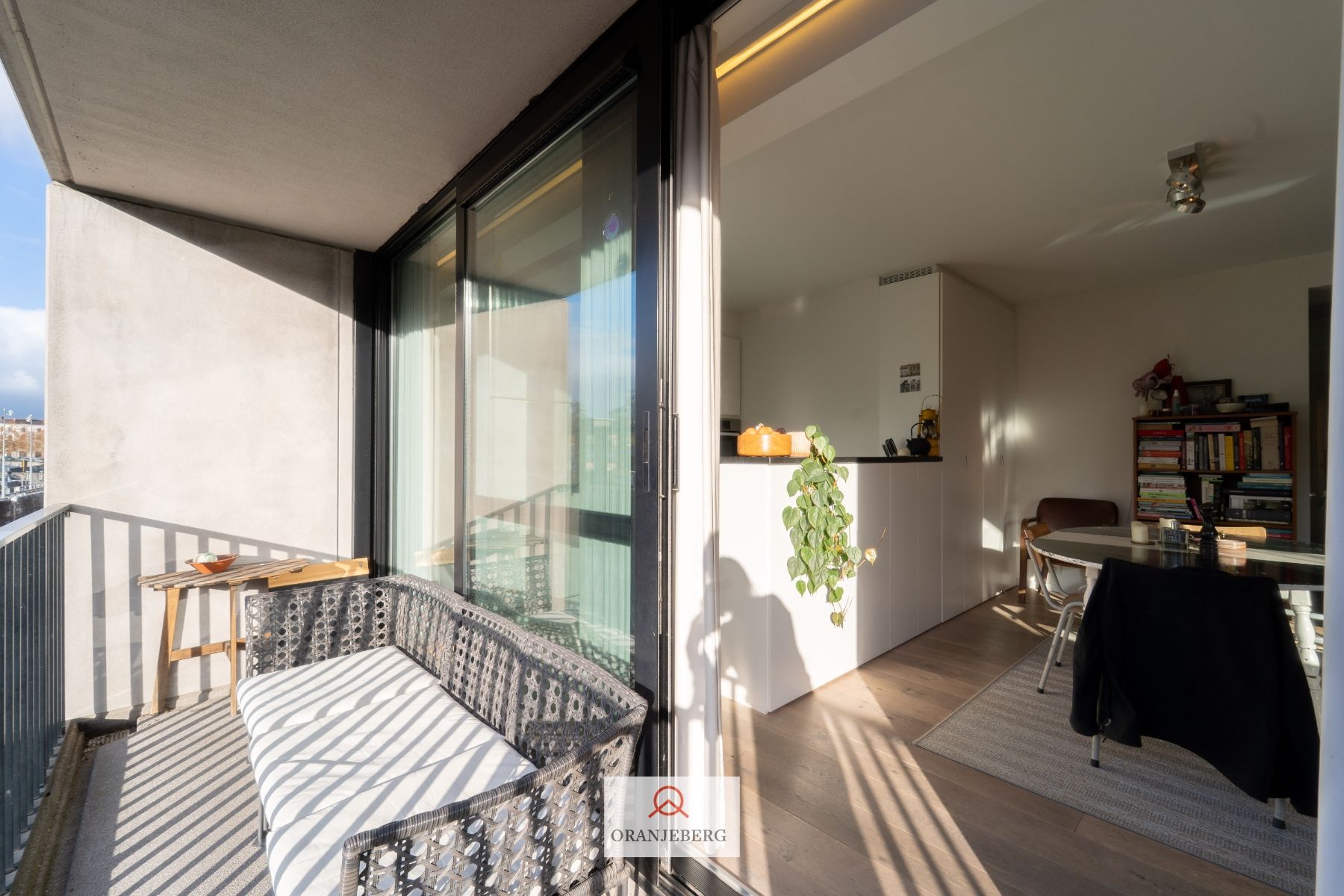 2 slk app met terras & uniek zicht op het water in centrum-Gent foto 17