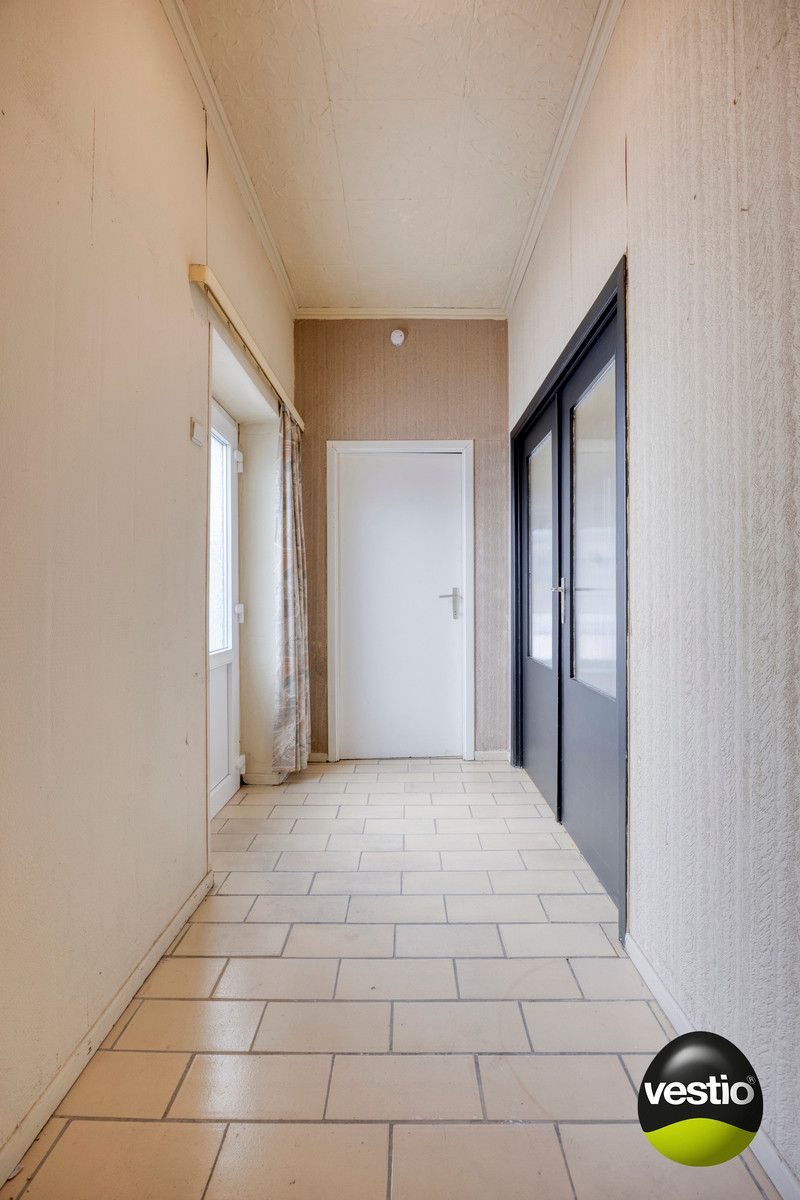 OP TE FRISSEN WONING MET 2 SLK OP 4A95CA IN DORPSKERN TE ZICHEN-ZUSSEN-BOLDER. foto 6