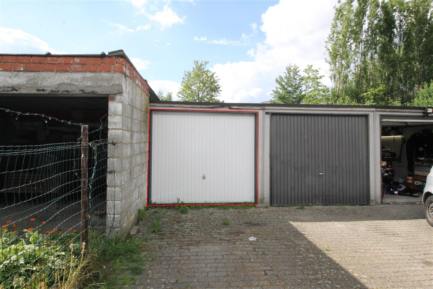 Appartement met terras en garage. foto 12