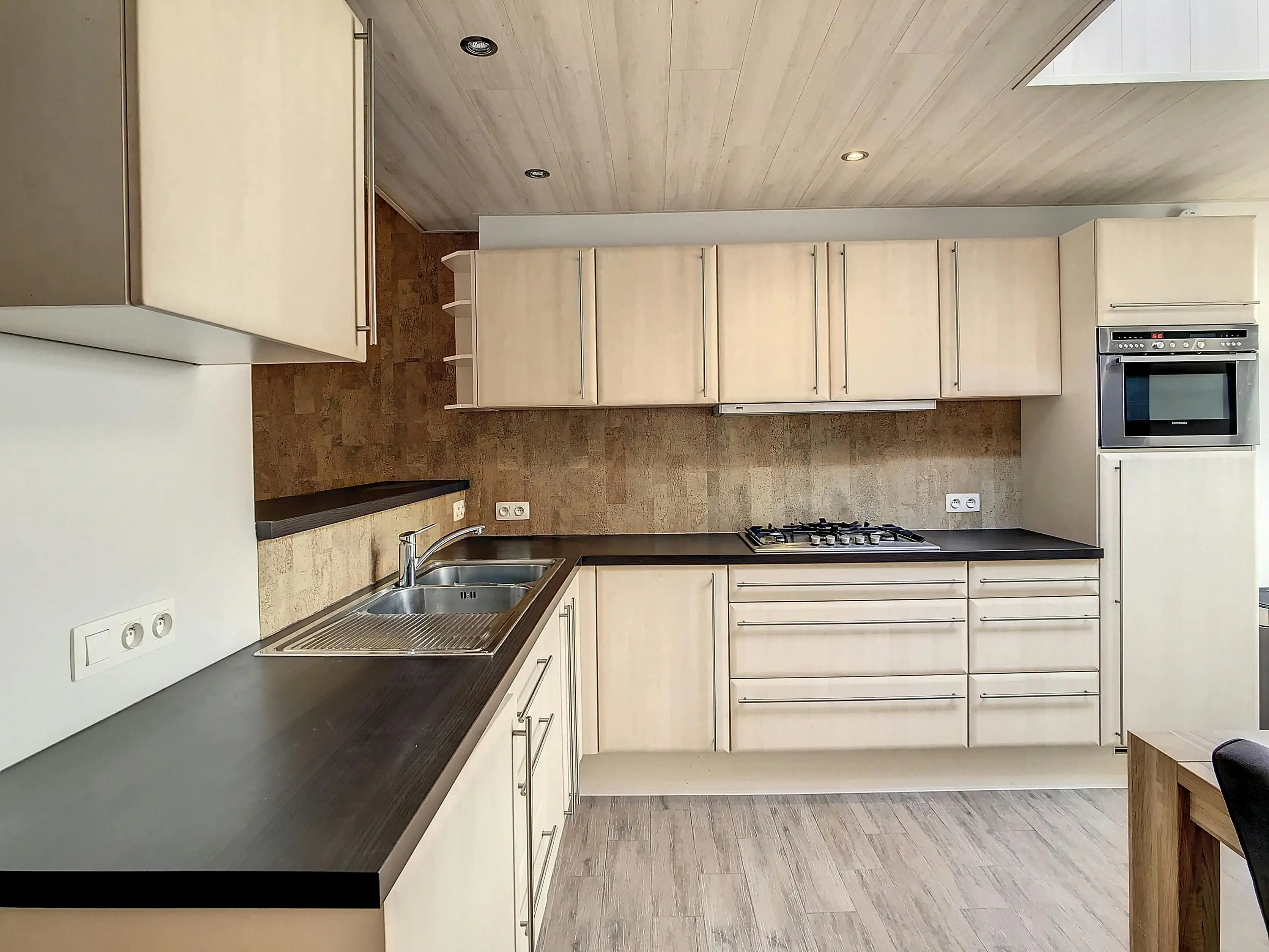 Gezellige rijwoning met 1 slaapkamer en terras foto 12