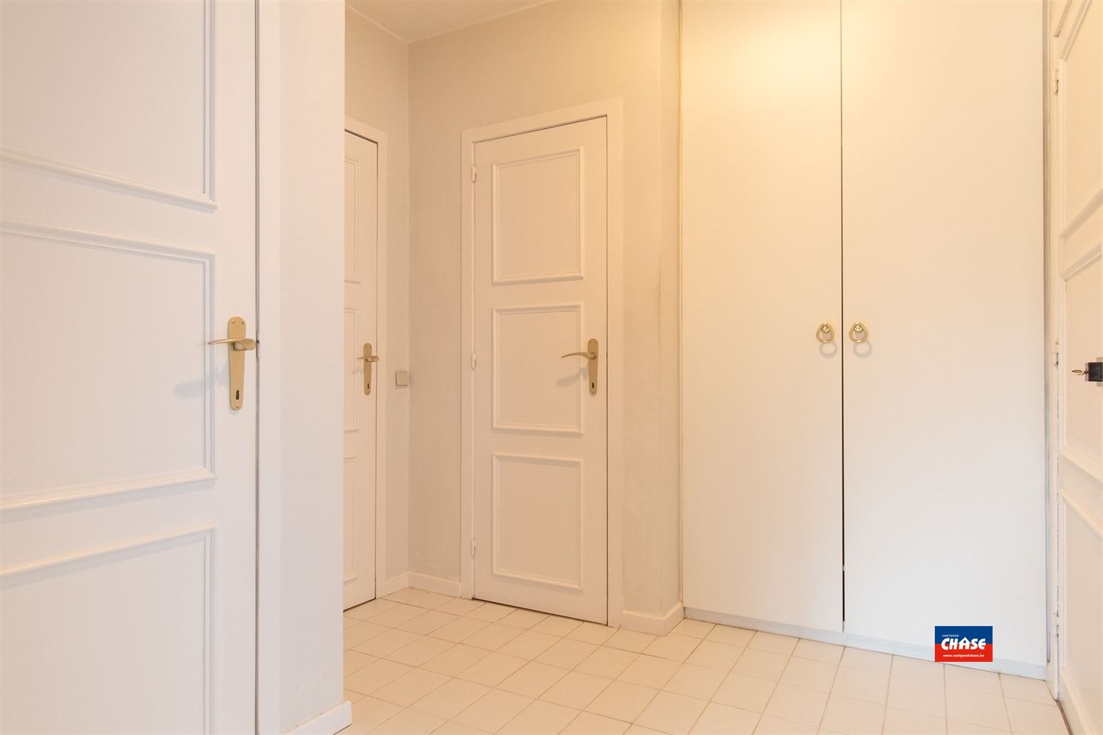 Charmant 1/2-slpk appartement met 2 garages in Deurne foto 12