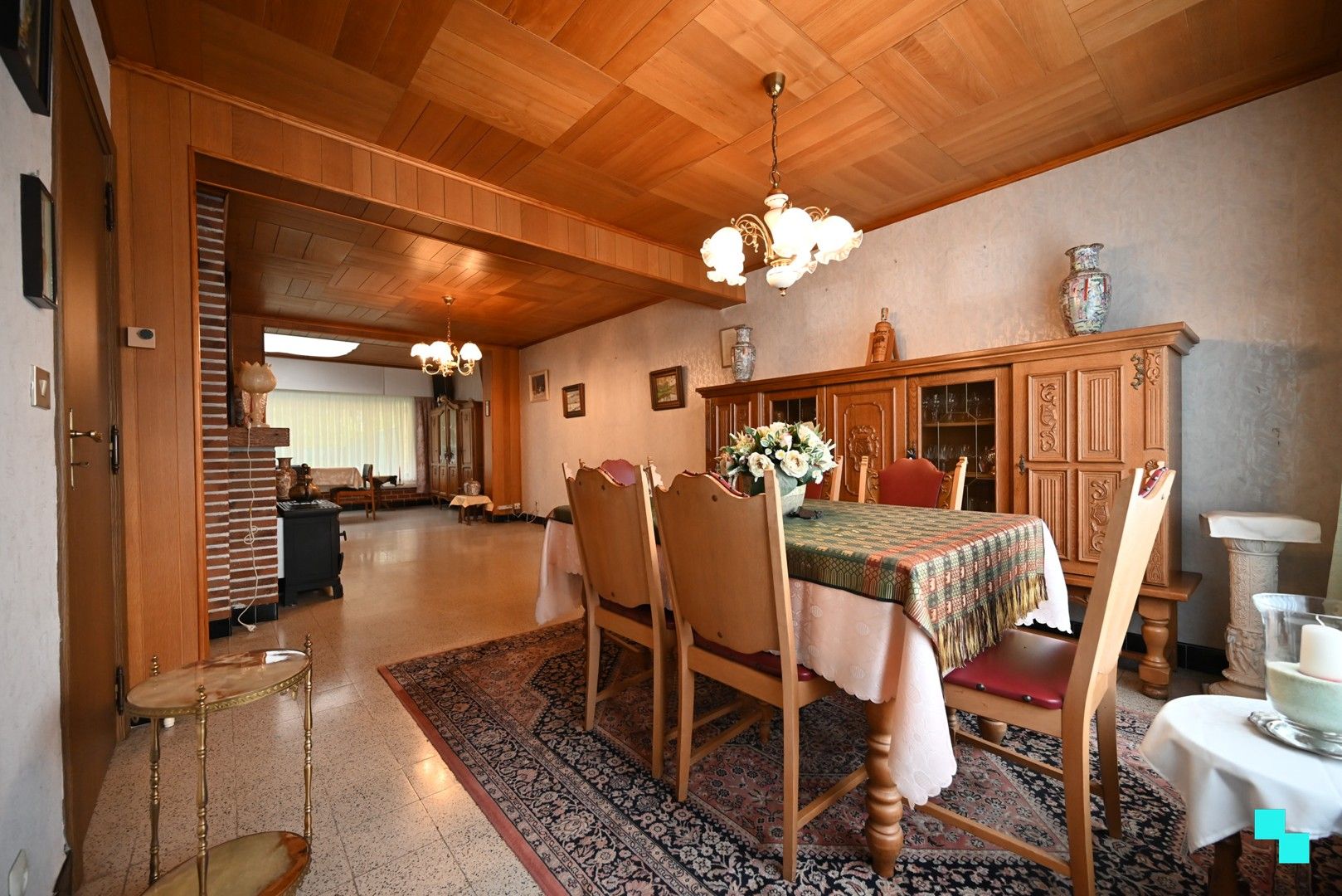 Halfopen bebouwing in rustige woonwijk te Ledegem foto 7