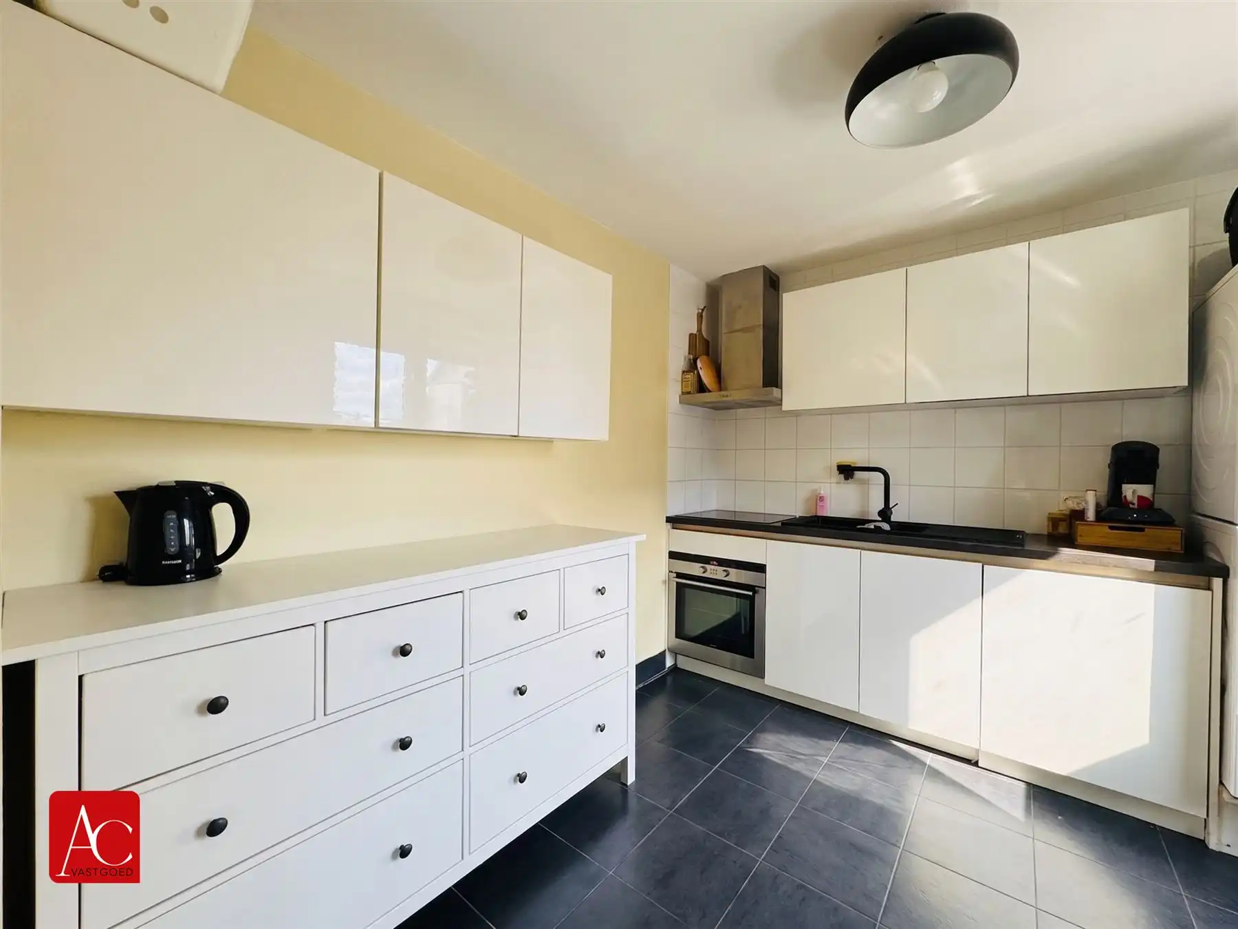 Ruim instapklaar appartement met 3 slaapkamers én garage foto 6