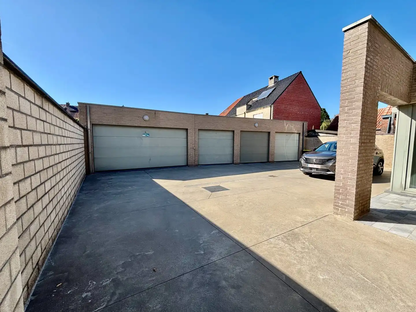 Centraal gelegen appartement met 2 terrassen en dubbele garage foto 16