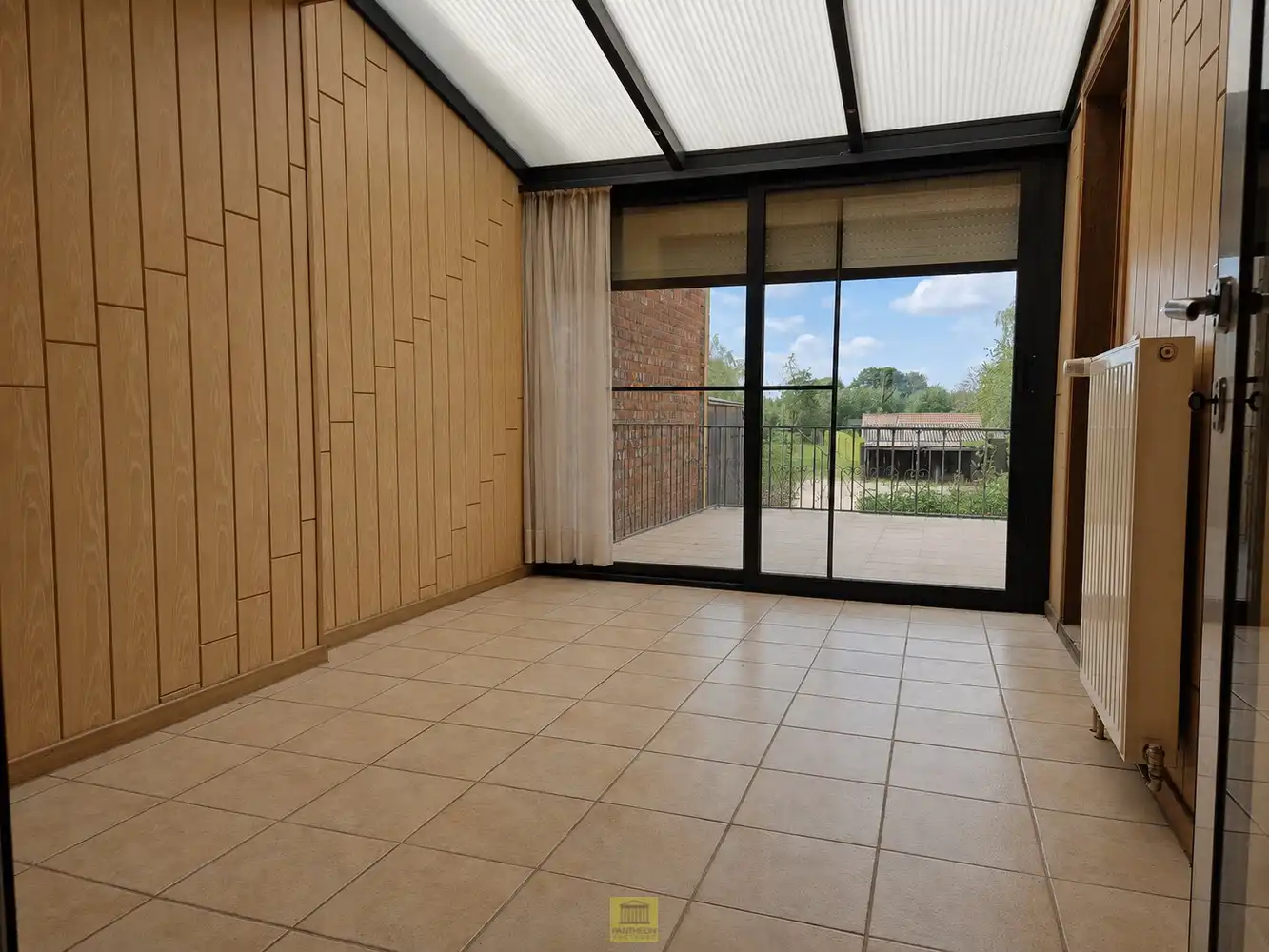 Ruime woning met tuin, garage en tal van mogelijkheden. foto 12