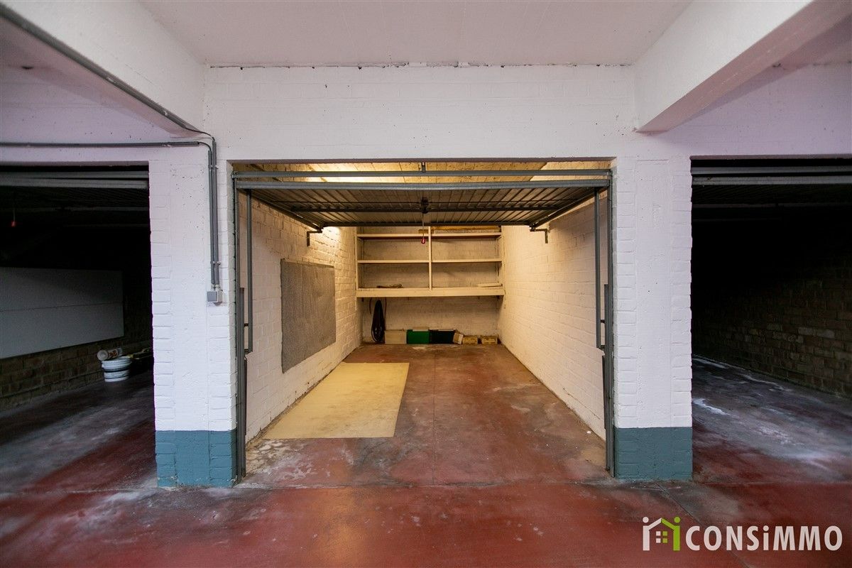Ruim en lichtrijk appartement met 3 slaapkamers, 2 terrassen en garagebox in hartje Genk foto 24