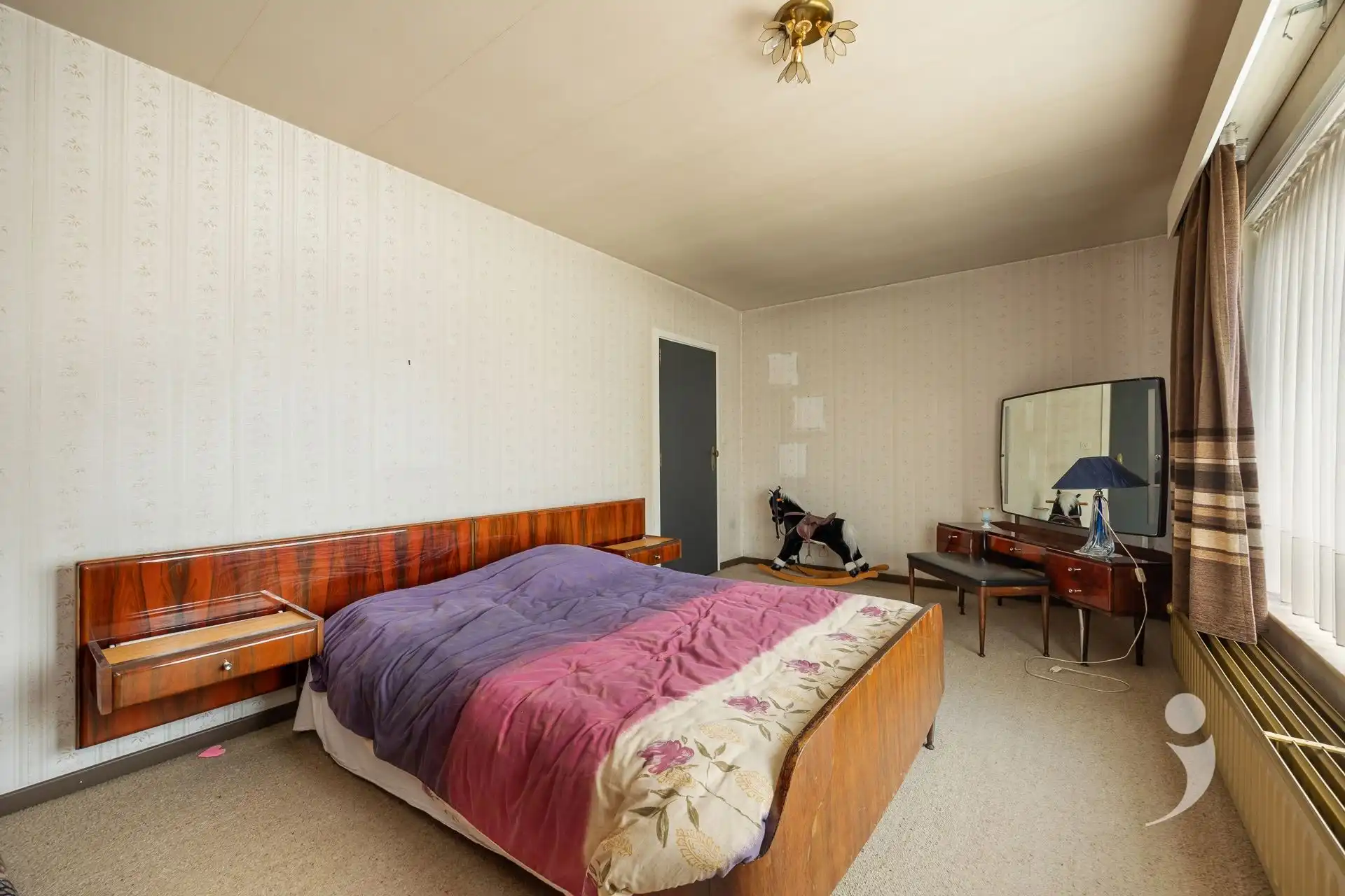 Ruime te renoveren woning!  foto 17