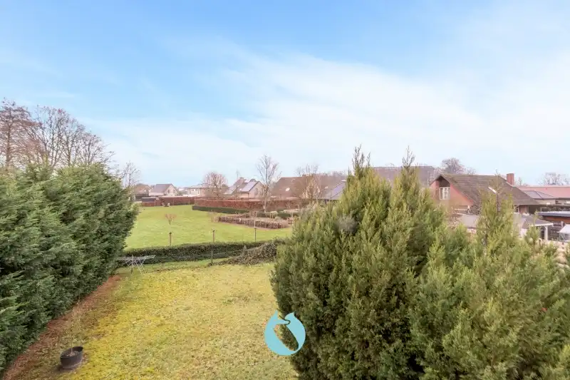 Appartement met 2 slpks, terras en garage foto 8