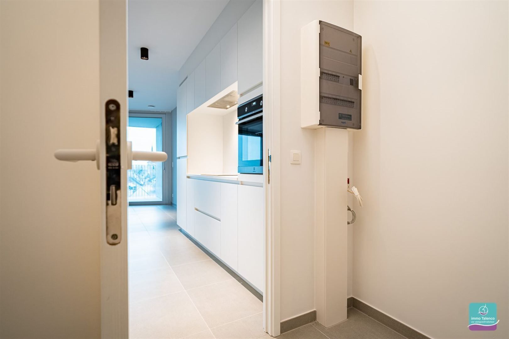 App 1 slpk met dressing/bureau, terras en autostaanplaats foto 16