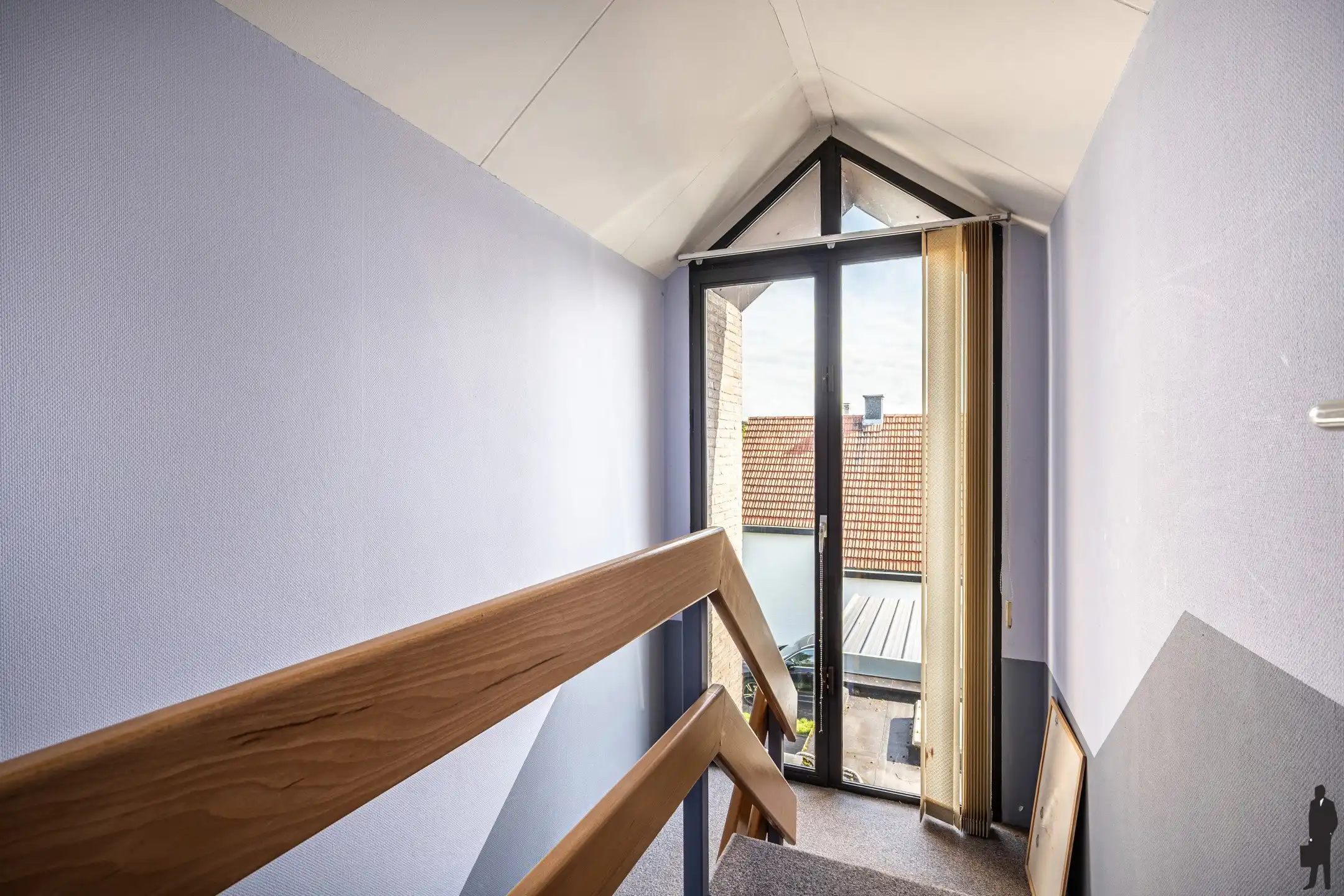 Vrijstaande, ruime gezinswoning met 5-7 slpk. en/of mogelijkheden tot kantoor - beroep aan huis foto 23