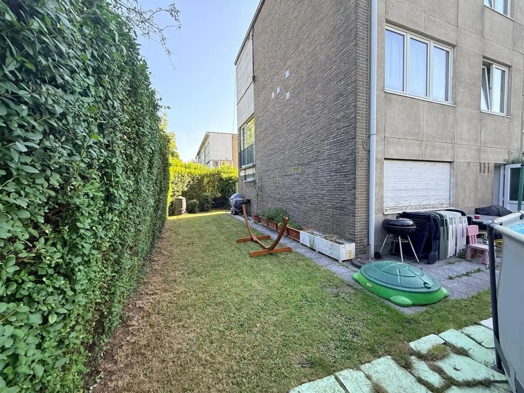 RESIDENTIEEL GELEGEN 3-GEVEL WONING VLAKBIJ NAVO! foto 15