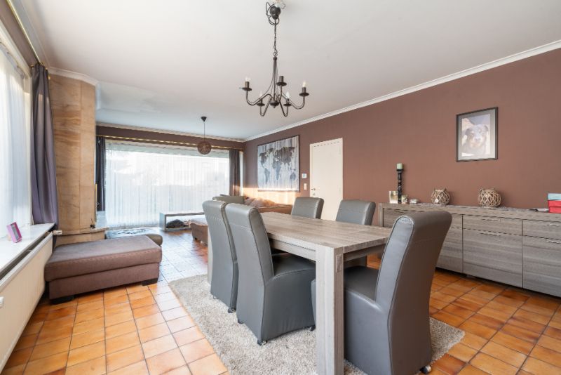 Woning met magazijn op 1174m² foto 3