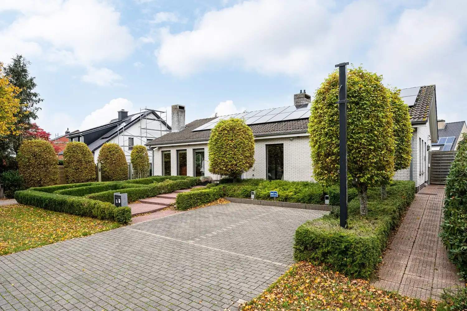 Kwalitatief afgewerkte woning met praktijkruimte en uitzonderlijk ruime kelderverdieping foto 39