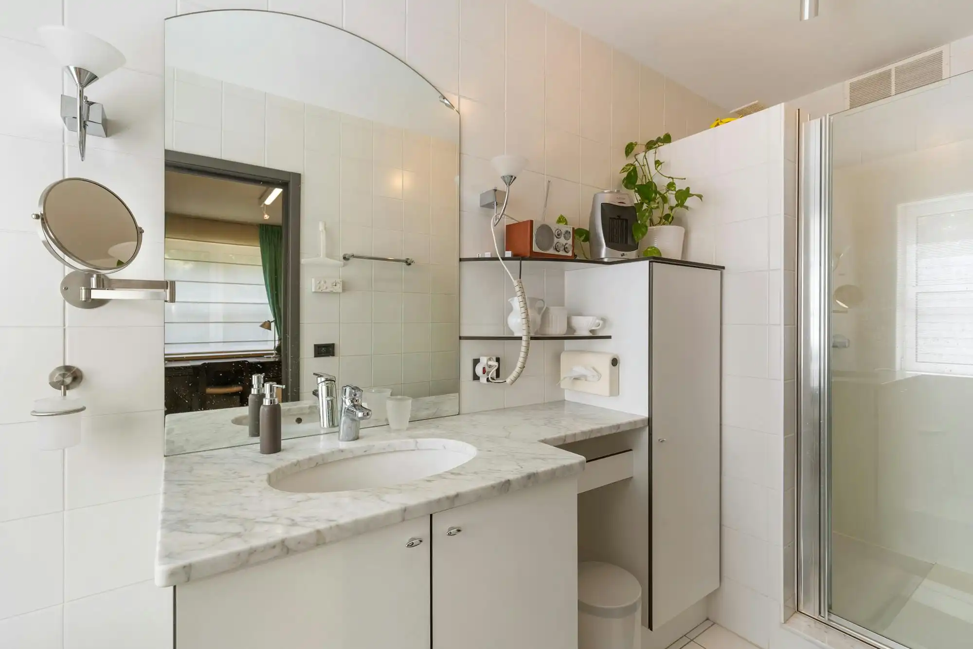 Exclusieve villa met praktijkruimte op toplocatie in Genk foto 22