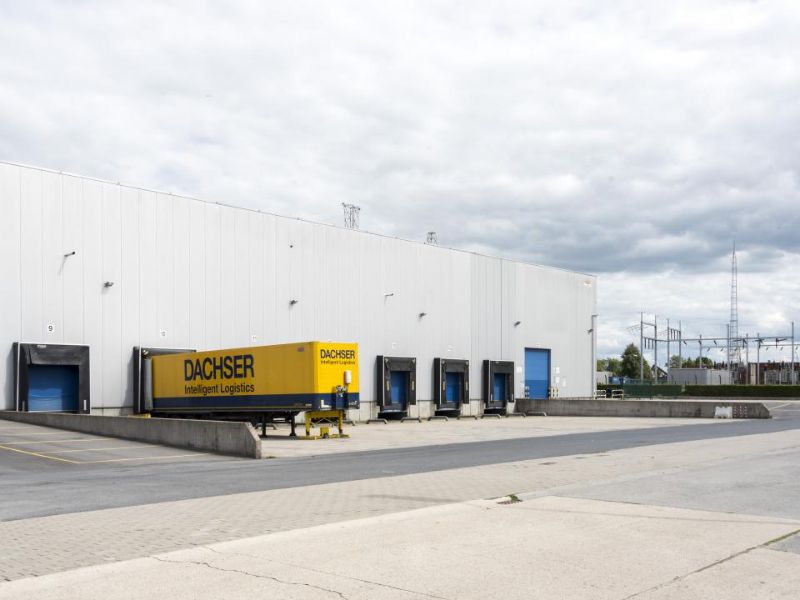 Logistiek magazijn te huur foto {{pictureIndex}}