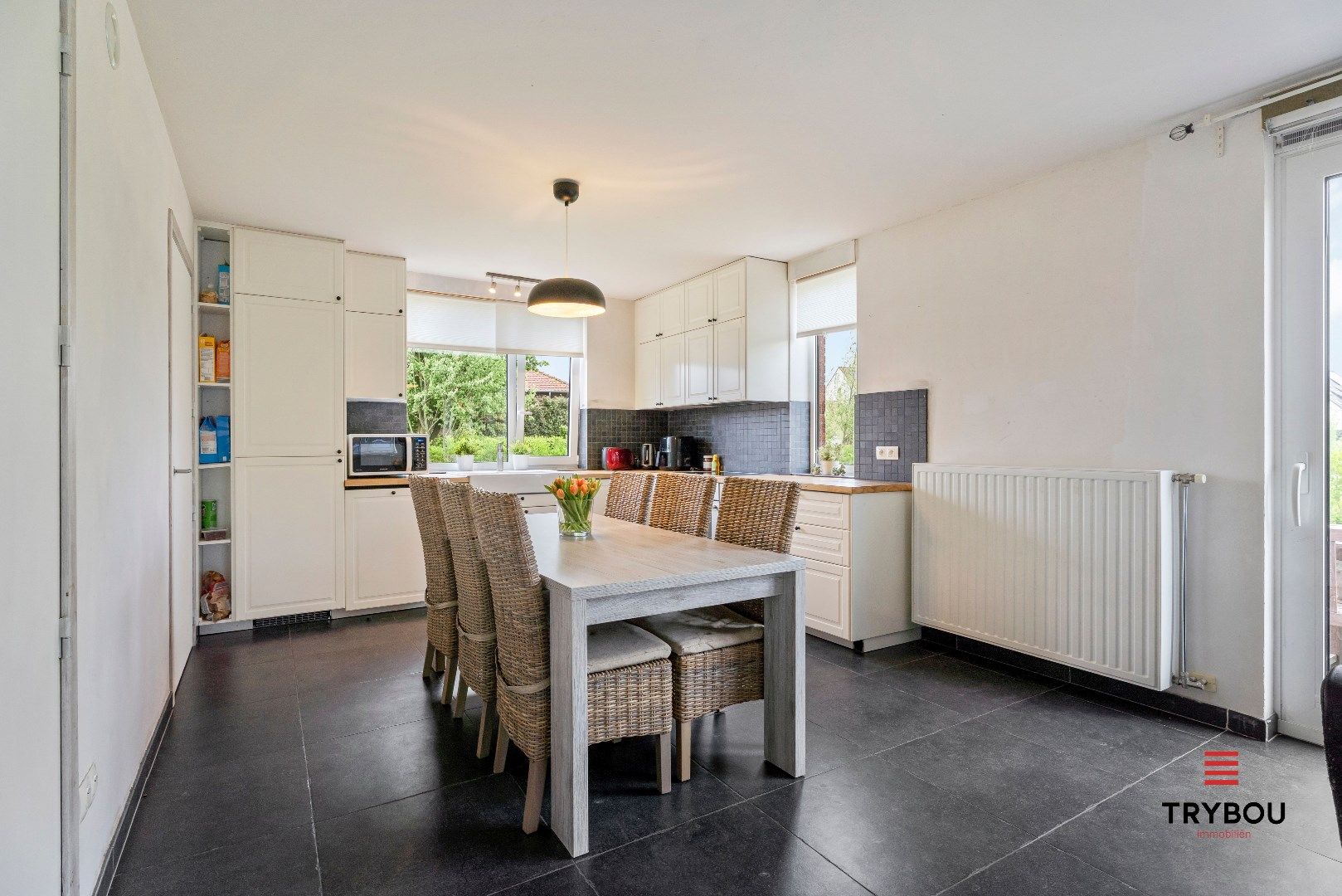 Uitstekend gelegen, halfopen bebouwing met 4 slaapkamers te Ruislede foto 7