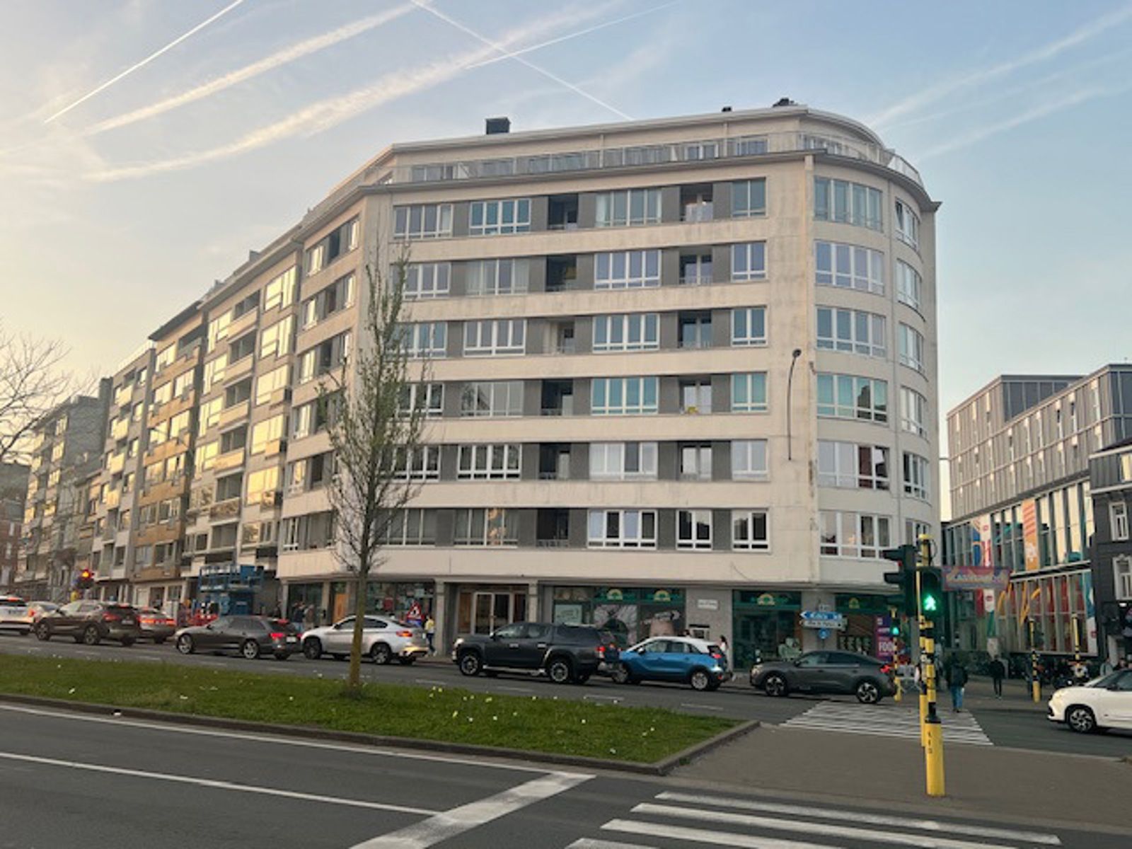Centraal gelegen & lichtrijk hoekappartement met terras  foto 14