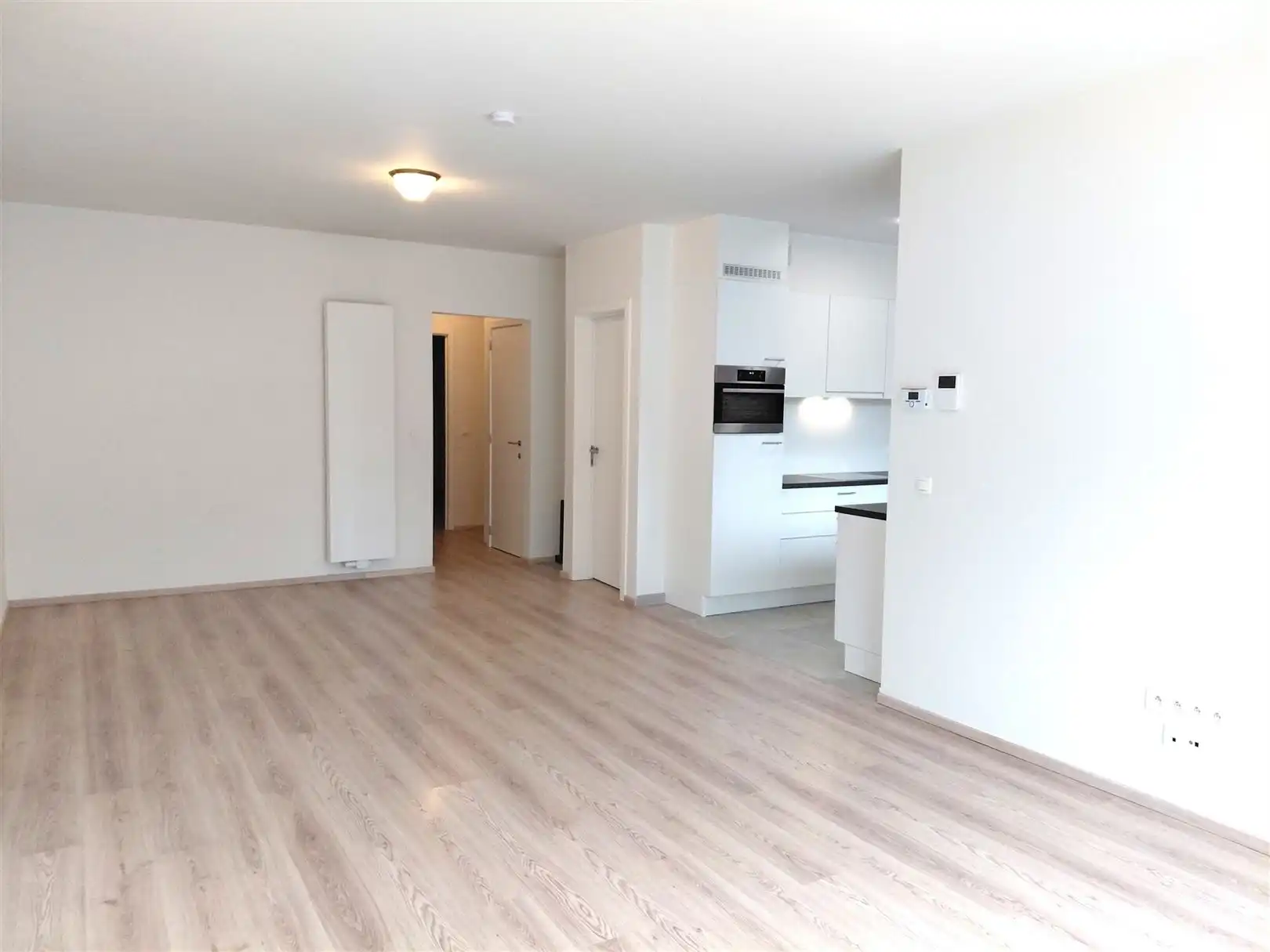 TE HUUR: Gelijkvloers appartement met 2 slaapkamers te Heusden!  foto 5