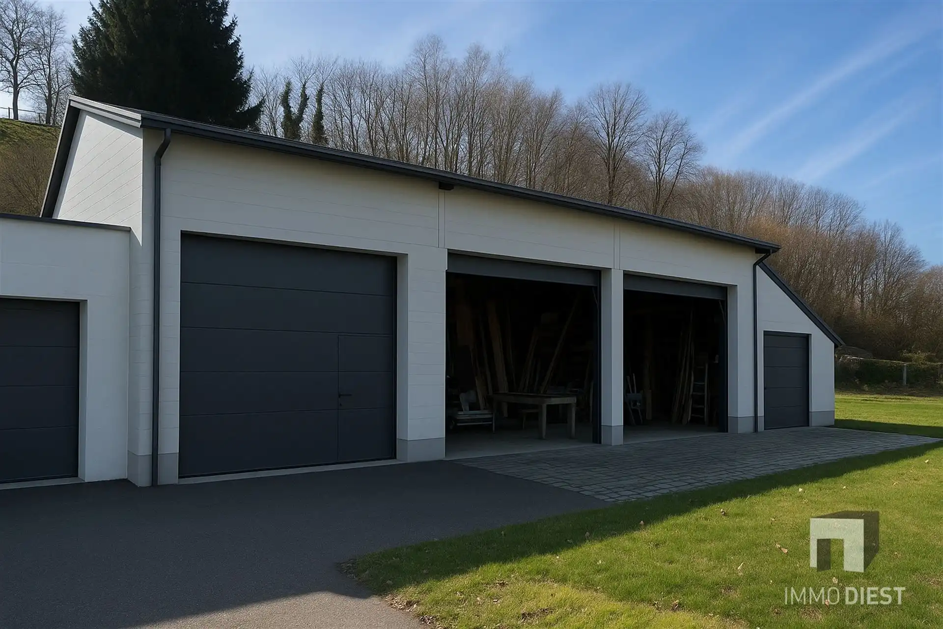 Woning met stalling/opslagplaats en weiland foto 3