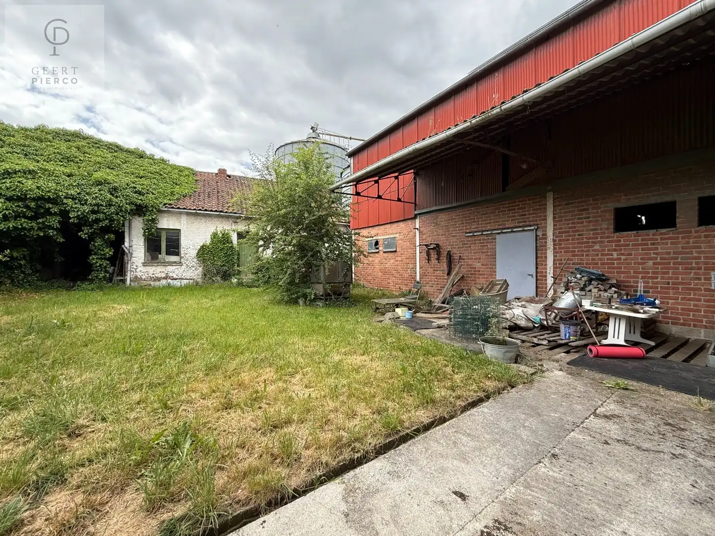 projectgrond met loods met kans op te splitsen in 2 bouwpercelen foto 5