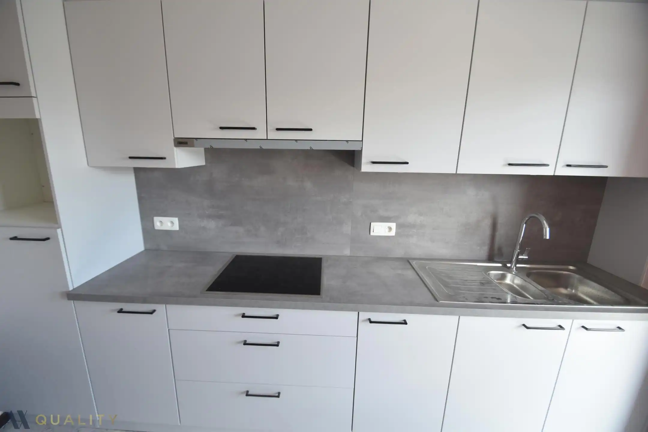 Centraal gelegen 2 slpk-appt (85 m²) met terras! Mogl. tot huren van een garage foto 8