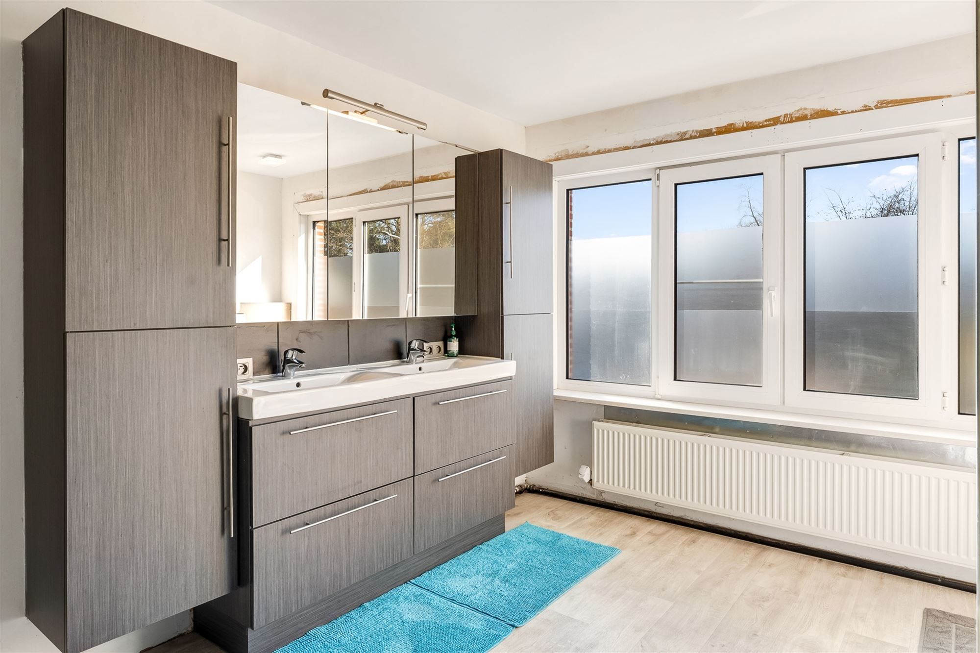 GERENOVEERDE TWEEWOONST foto 15