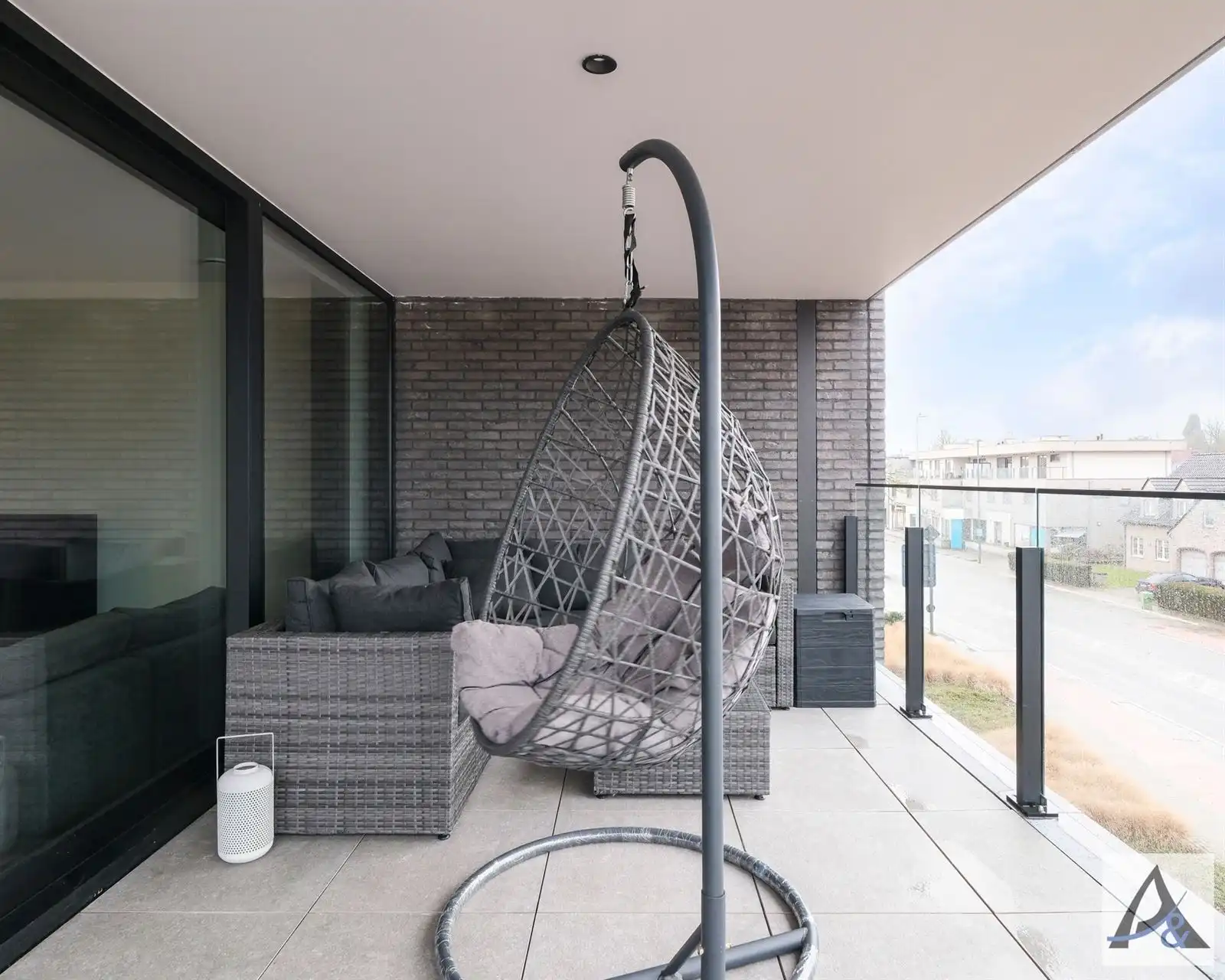 Appartement met 2 slaapkamers, ondergrondse autostaanplaats en kelderberging foto 18