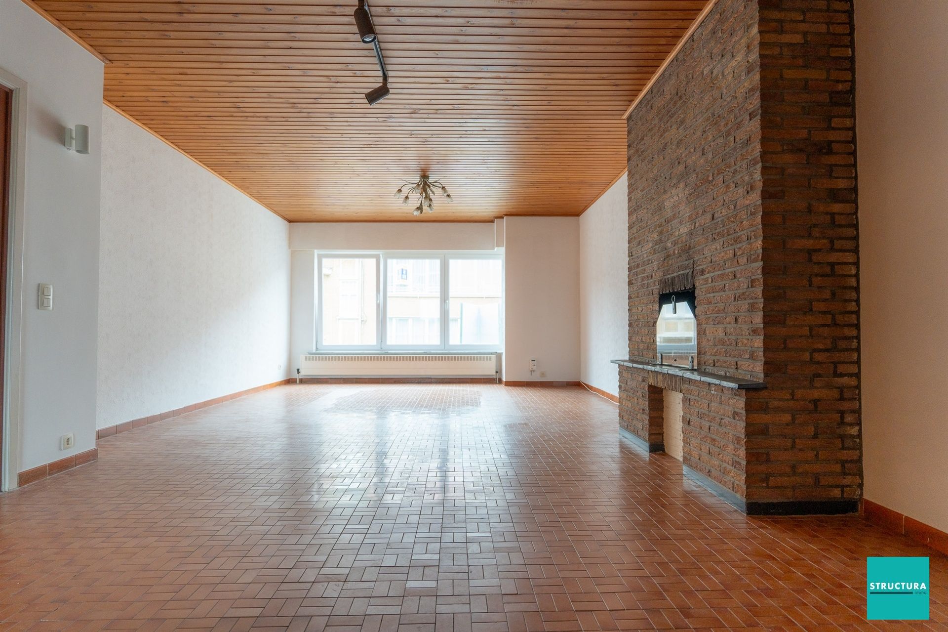 Appartement met 2 ruimte kamers en garage nabij Wemmel centrum foto 4