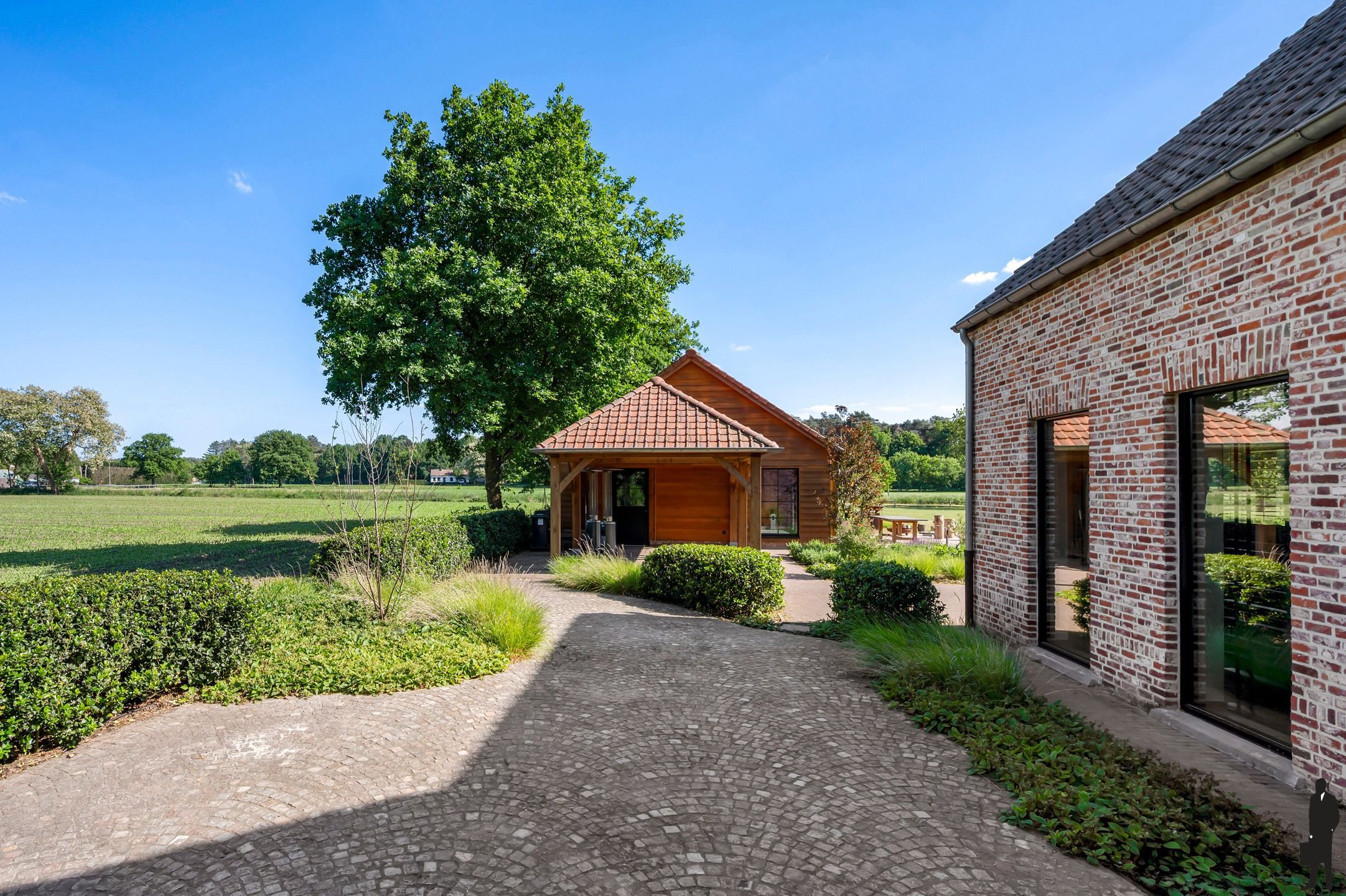 Charmante, volledig gerenoveerde villa  foto 31