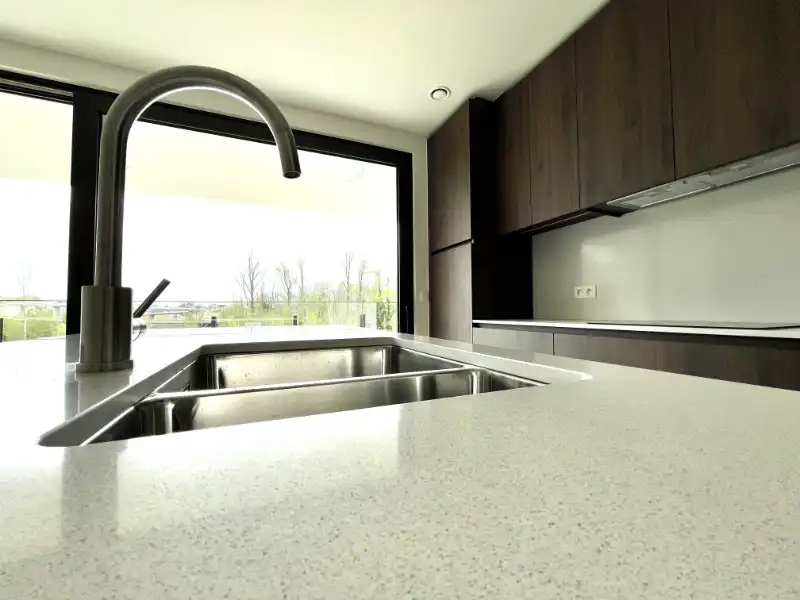 1 slaapkamer appartemnt met groot terras en garage foto 12