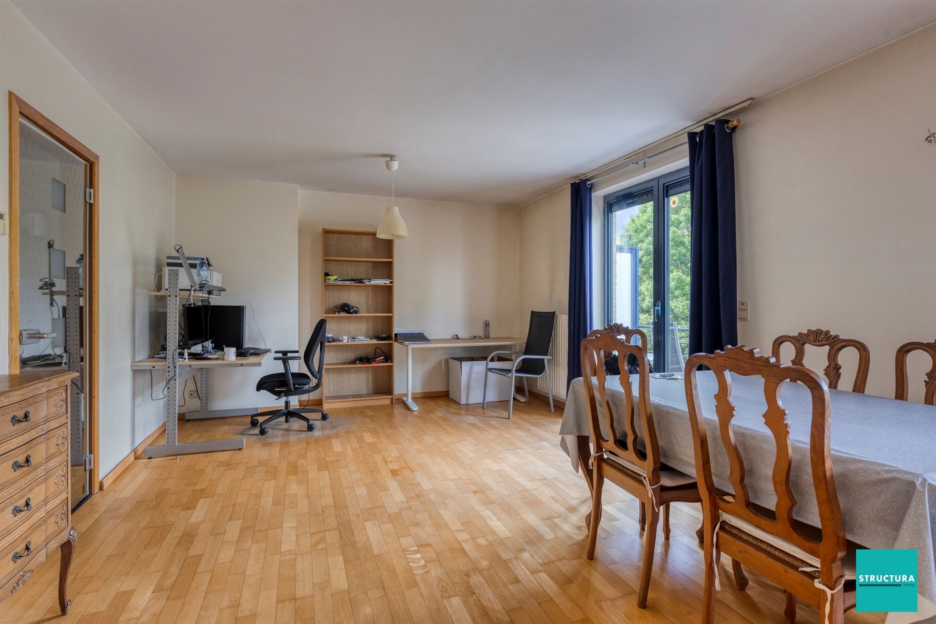 Instapklaar appartement met 2 kamers en terras foto 4