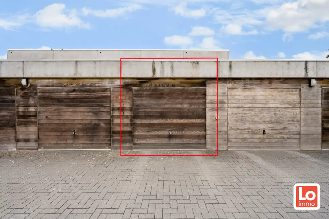 Instap klaar appartement met afzonderlijke garage op een gemakkelijk bereikbare locatie nabij  het centrum van Lochristi! foto 13