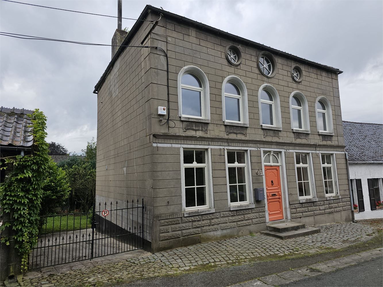 Authentieke woning met binnentuin en bijgebouw foto 2
