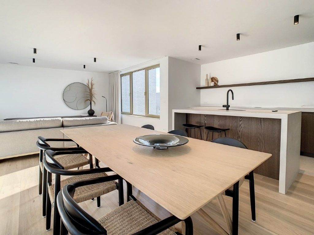 LUXUEUS PENTHOUSE 161M² MET 2SLK IN CENTRUM TONGEREN. foto 17
