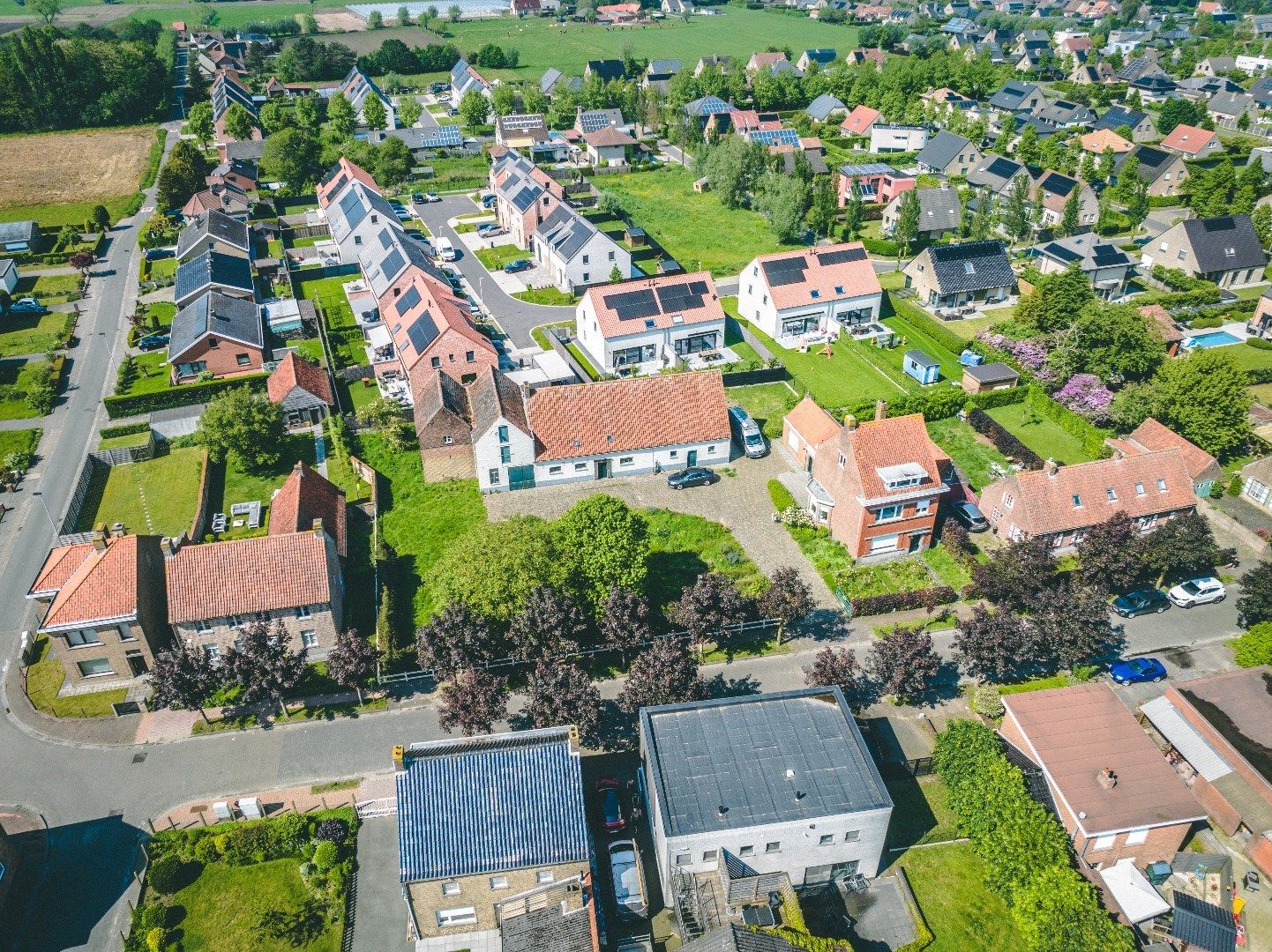 Projectgrond op een perceel van 1.338 m² te Jabbeke foto 2