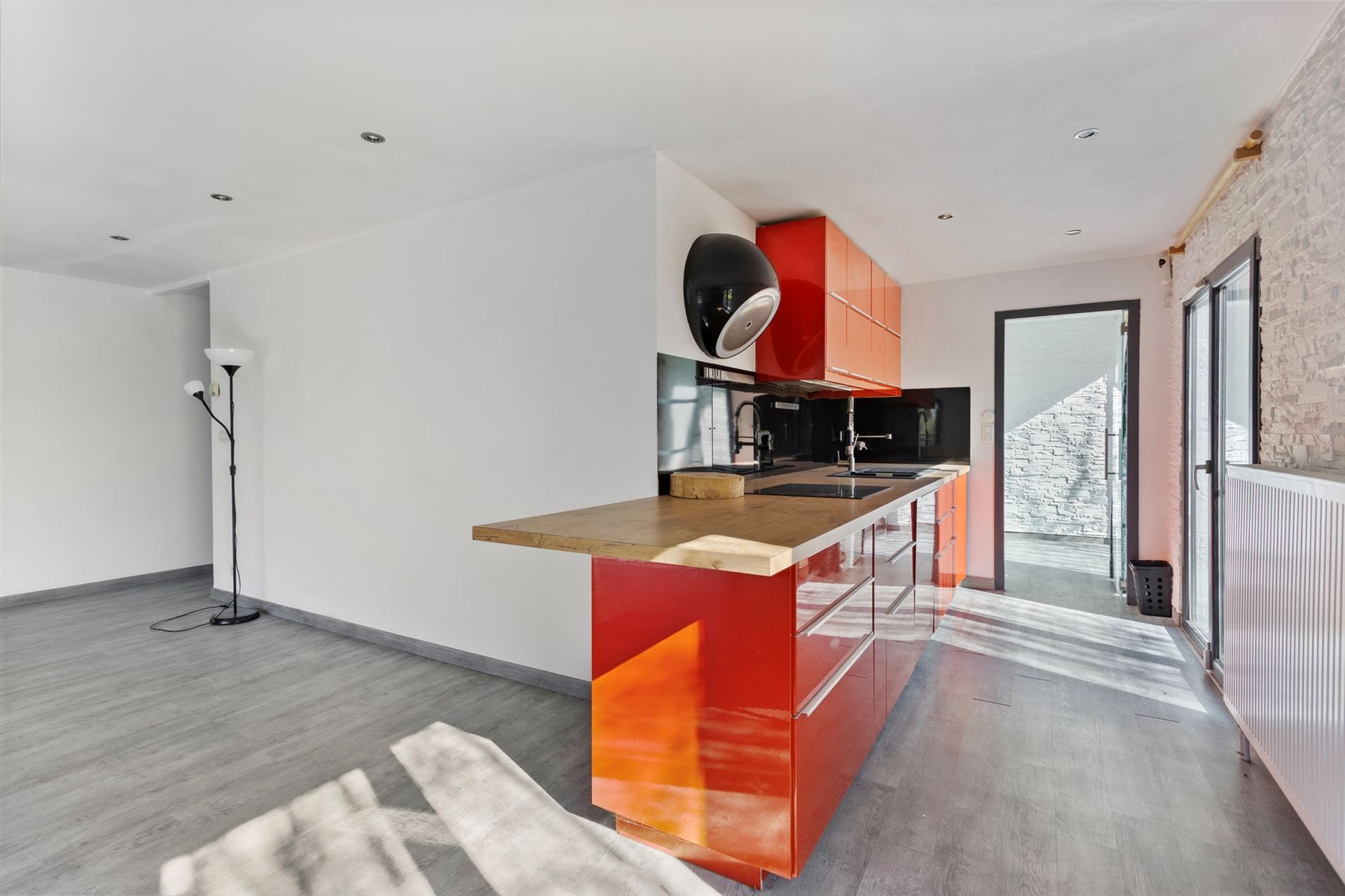 Charmante bungalow op een prachtig perceel in rustige wijk foto 11