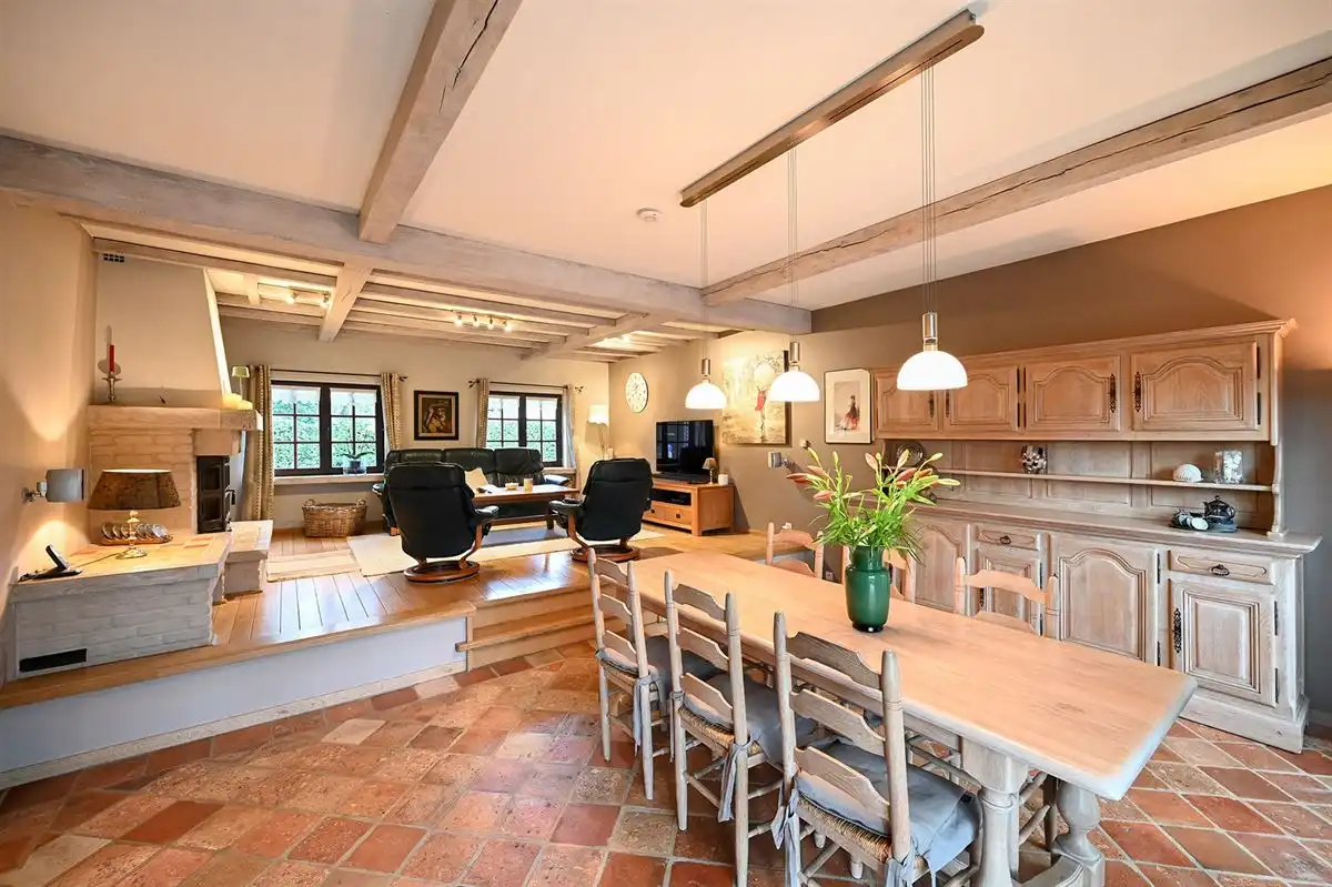 Instapklare villa met zwemvijver foto 40