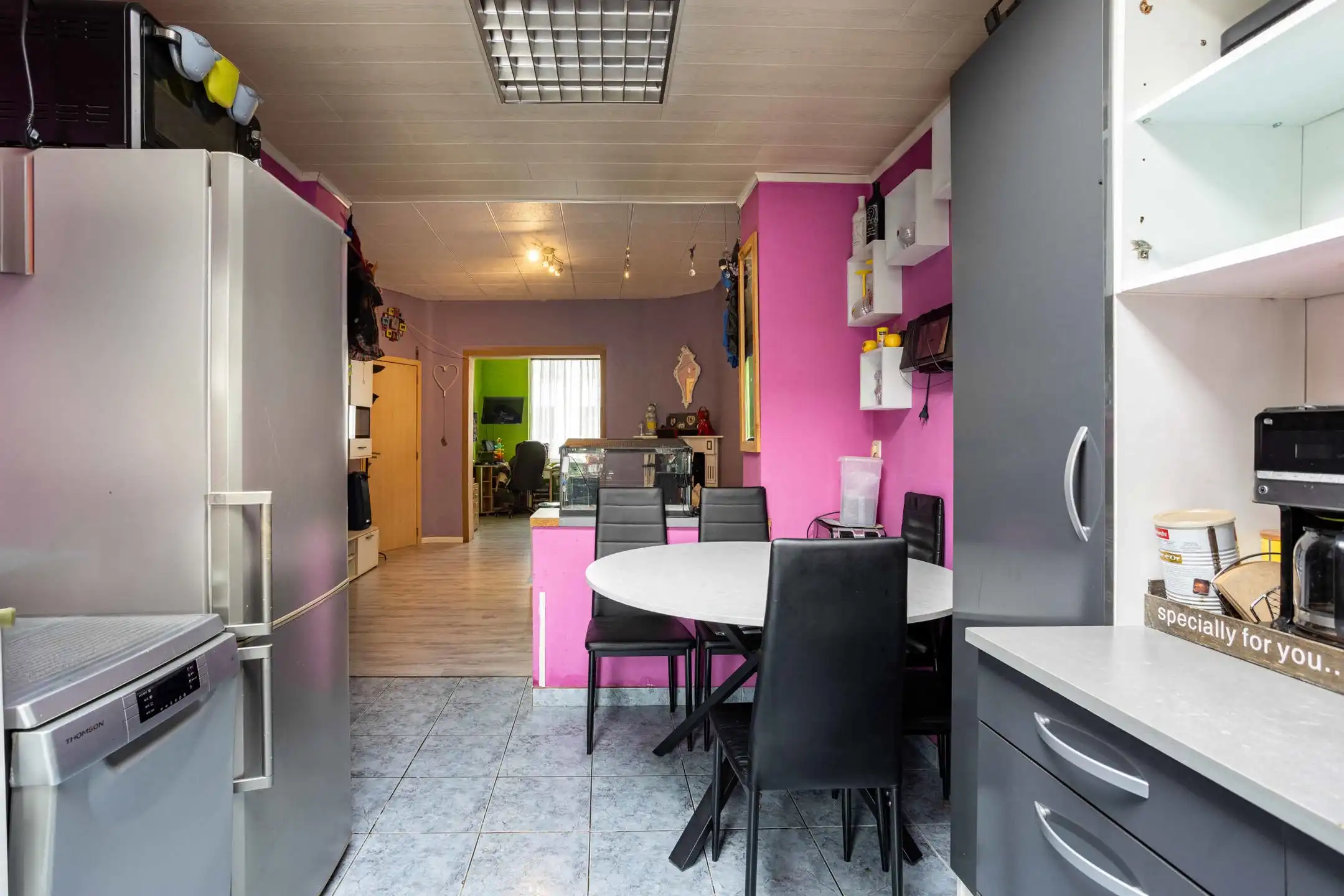 Instapklare rijwoning met garage op rustige locatie in Ronse foto 9