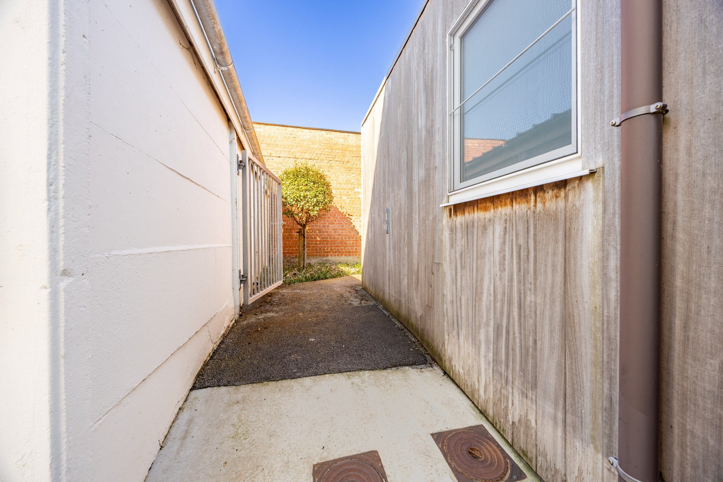 KNUSSE WONING MET DUBBELE GARAGE foto 21