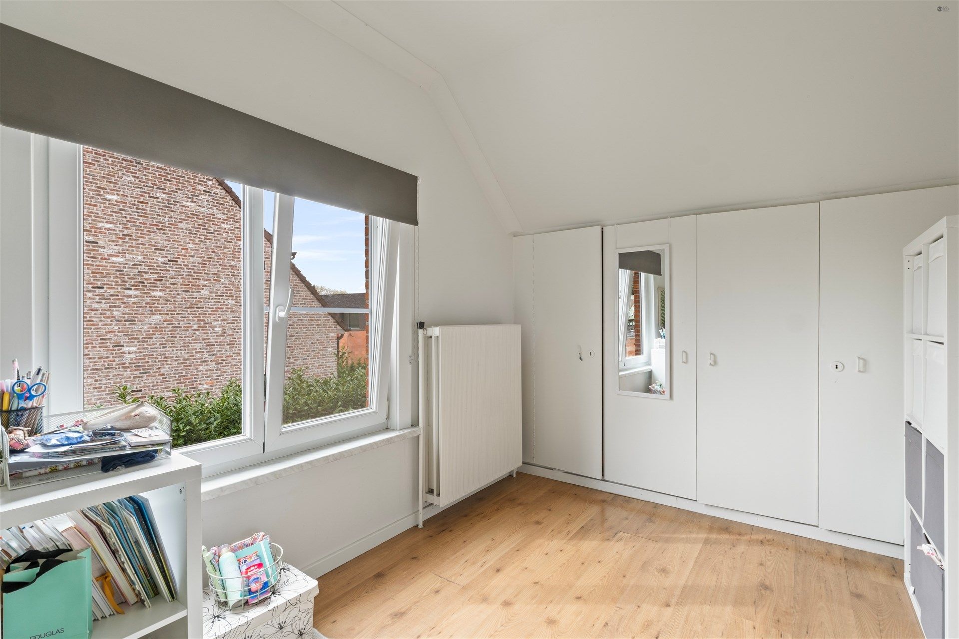Indrukwekkende woning op een ruim perceel van 2208 m². foto 16