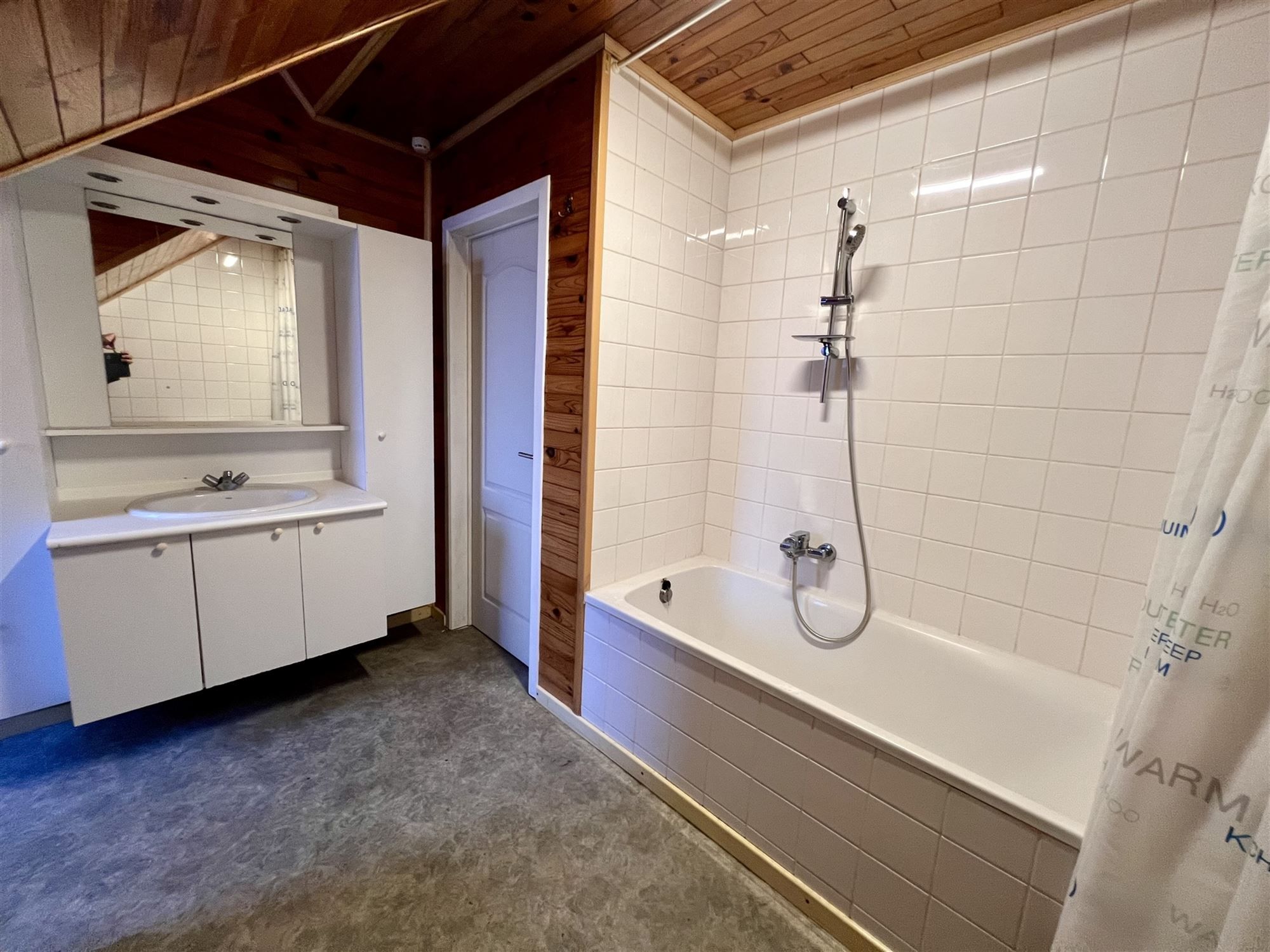 Ruime gezinswoning met mogelijkheid tot 6 slaapkamers! foto 22