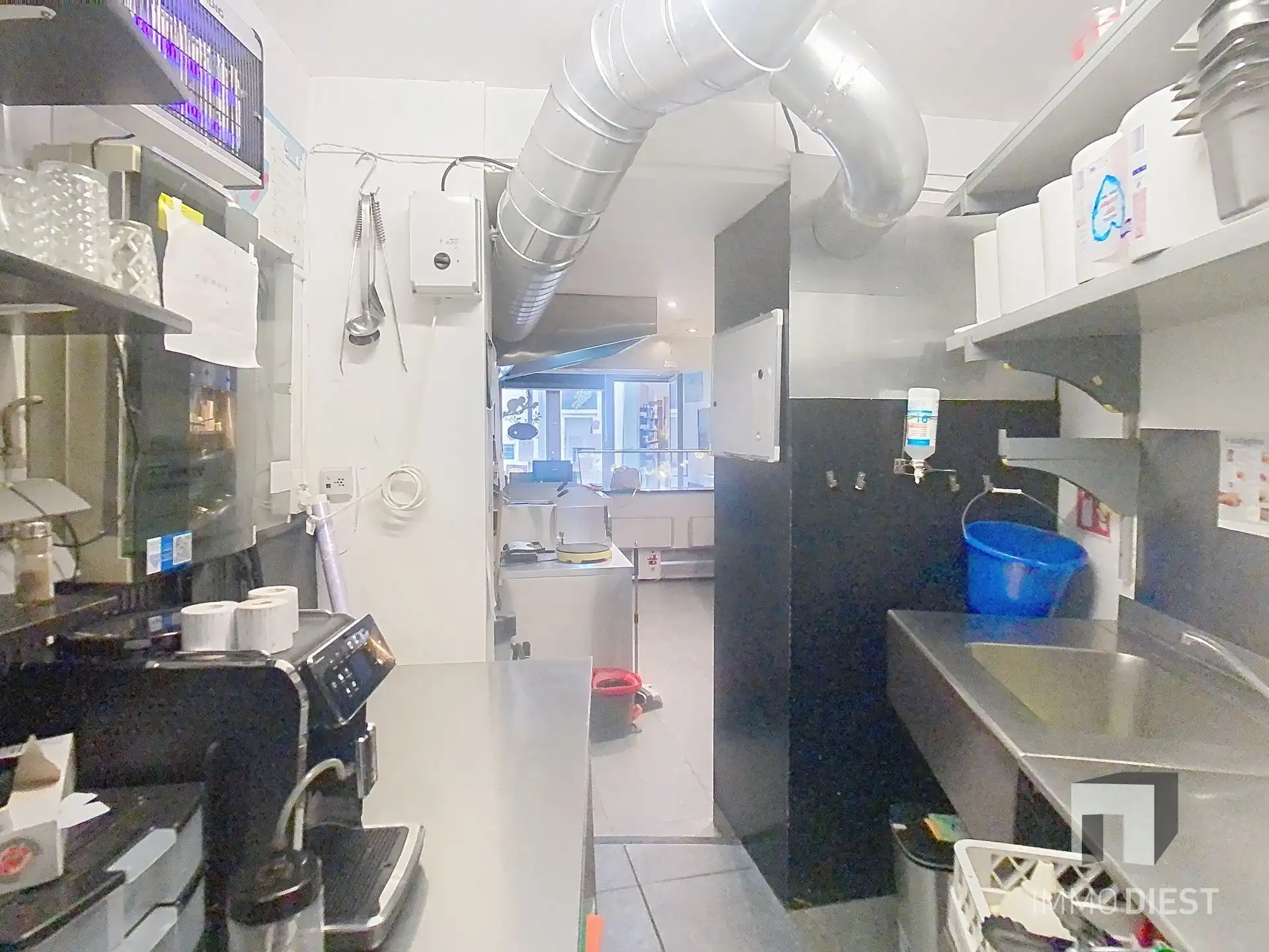 Frituur/broodjesbar over te nemen op topligging  foto 11