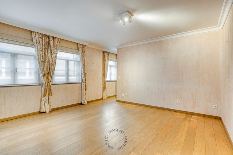 Stijlvol wonen in hartje Sint-Niklaas – luxe appartement van 169m² met terras van 37m² in Residentie Het Begijnhofke foto 17