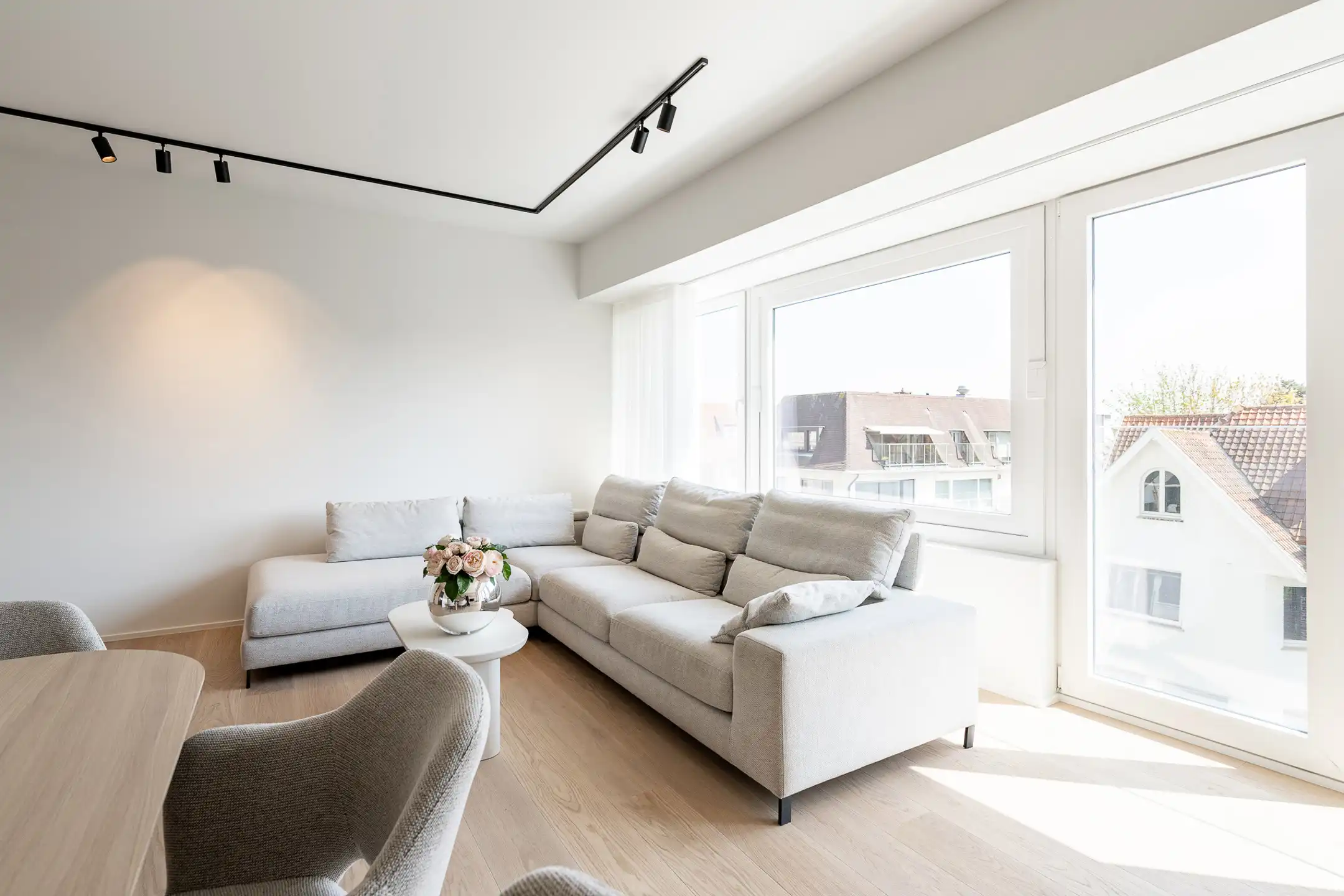 Elegant gerenoveerd appartement met open zicht in het Zoute foto 9