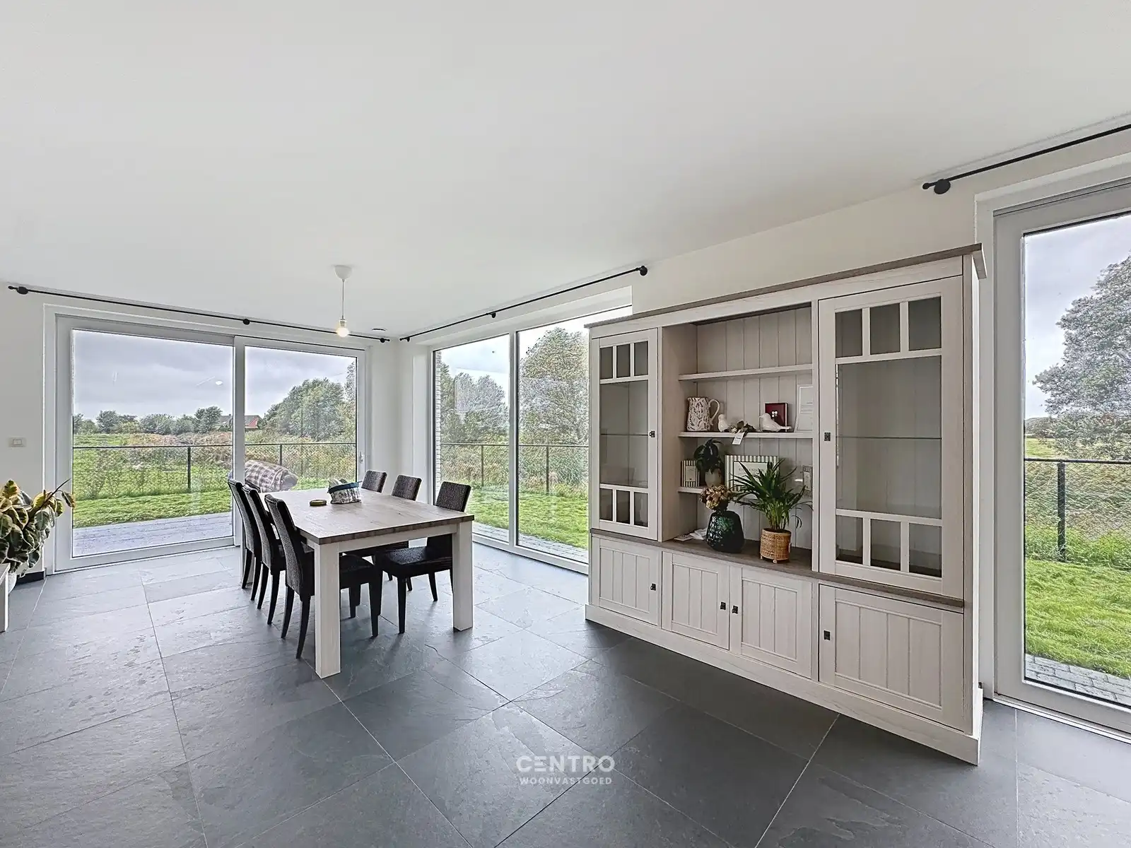 Nieuwbouwwoning met 4 slpks, 2 badks en een FANTASTISCH Polderzicht! foto 5